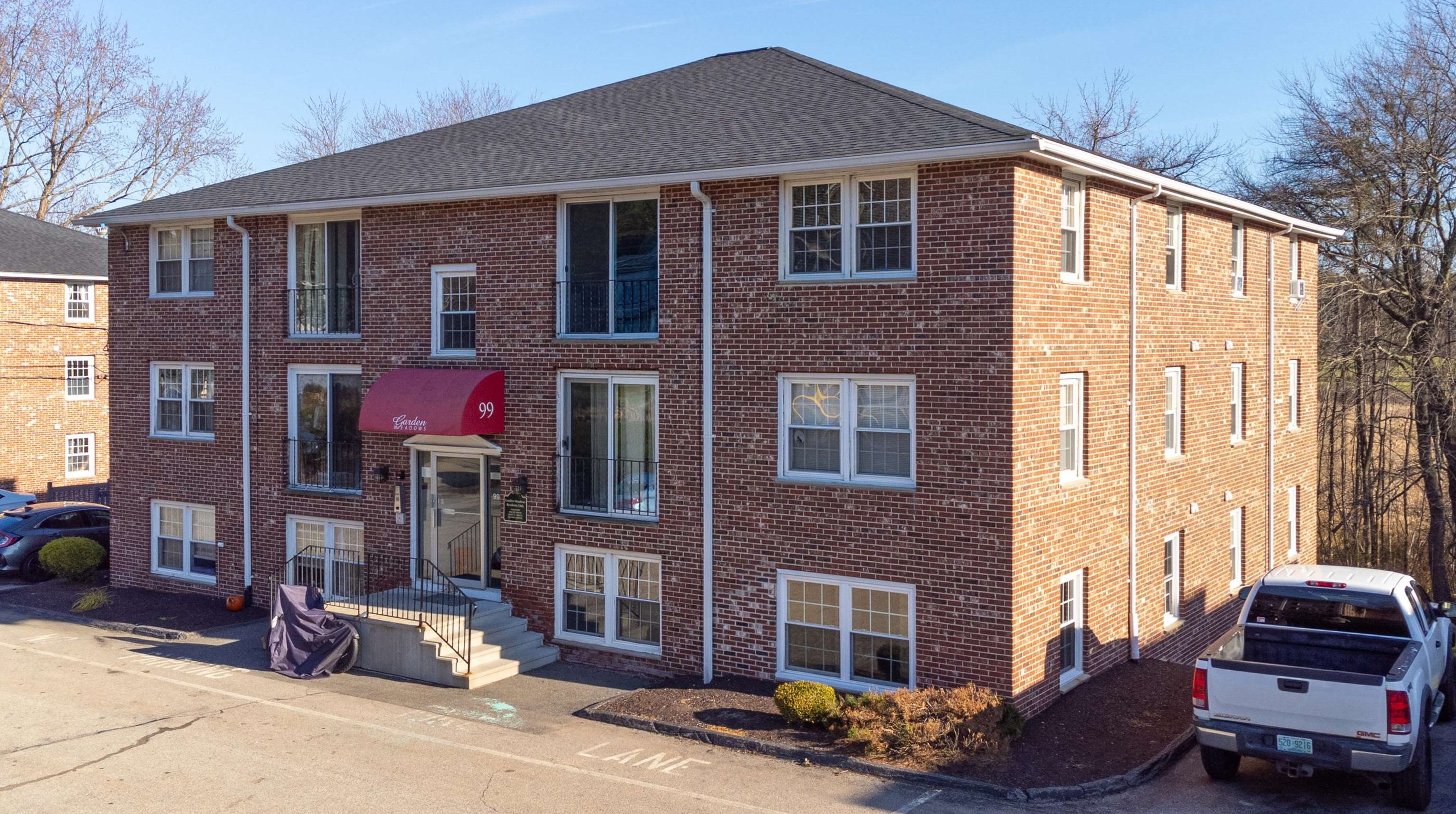 99 E Broadway #8, Derry, NH 03038