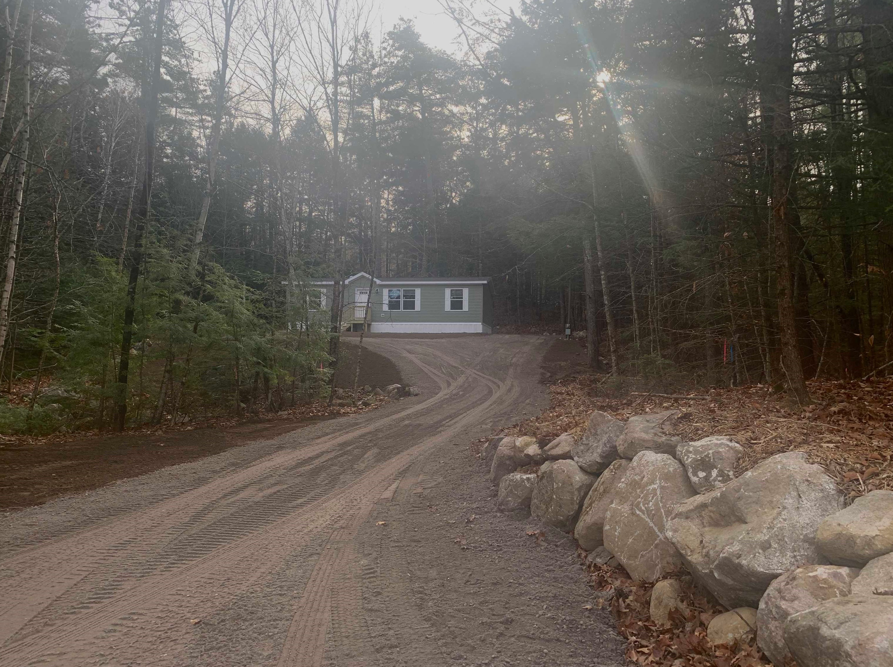 204 Ne Pond Rd, Milton, NH 03851