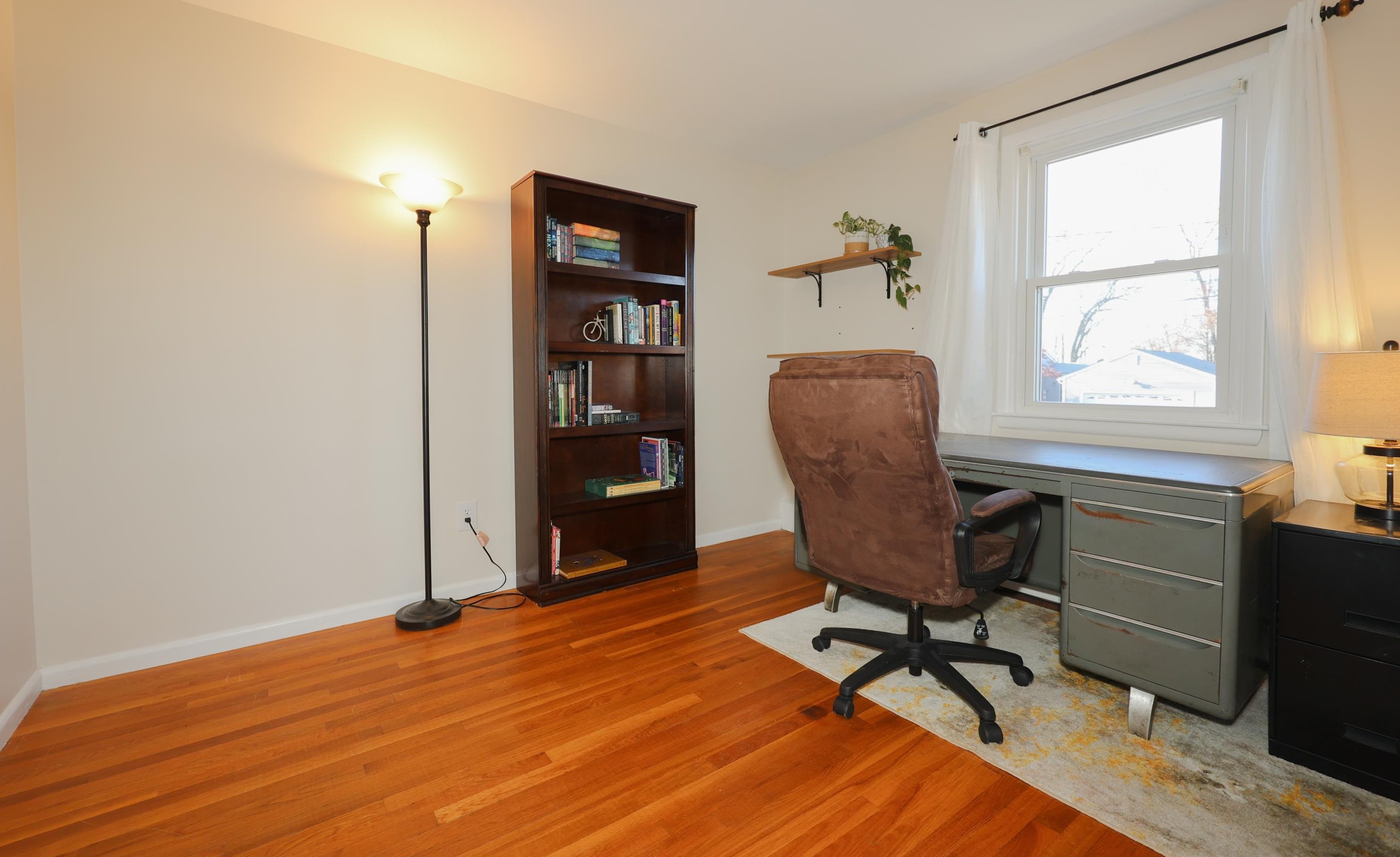 15 Ledge Rd, Hudson NH  03051-3719 exterior