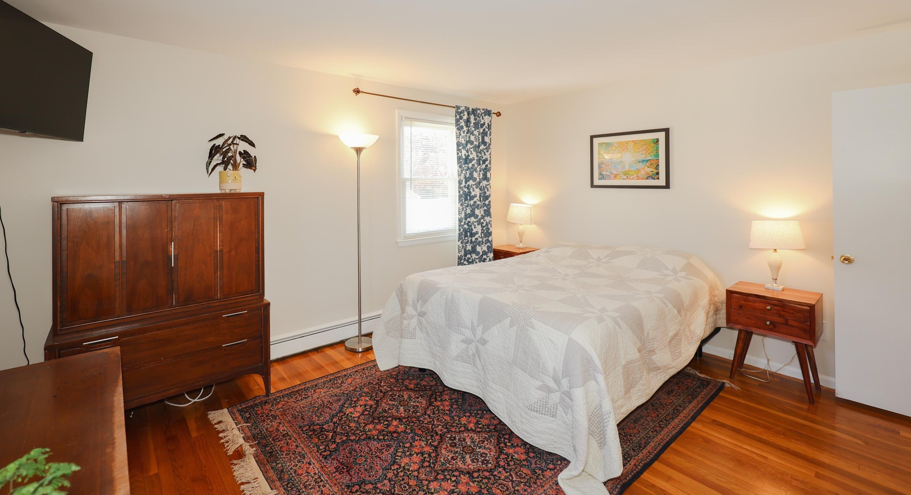 15 Ledge Rd, Hudson NH  03051-3719 exterior