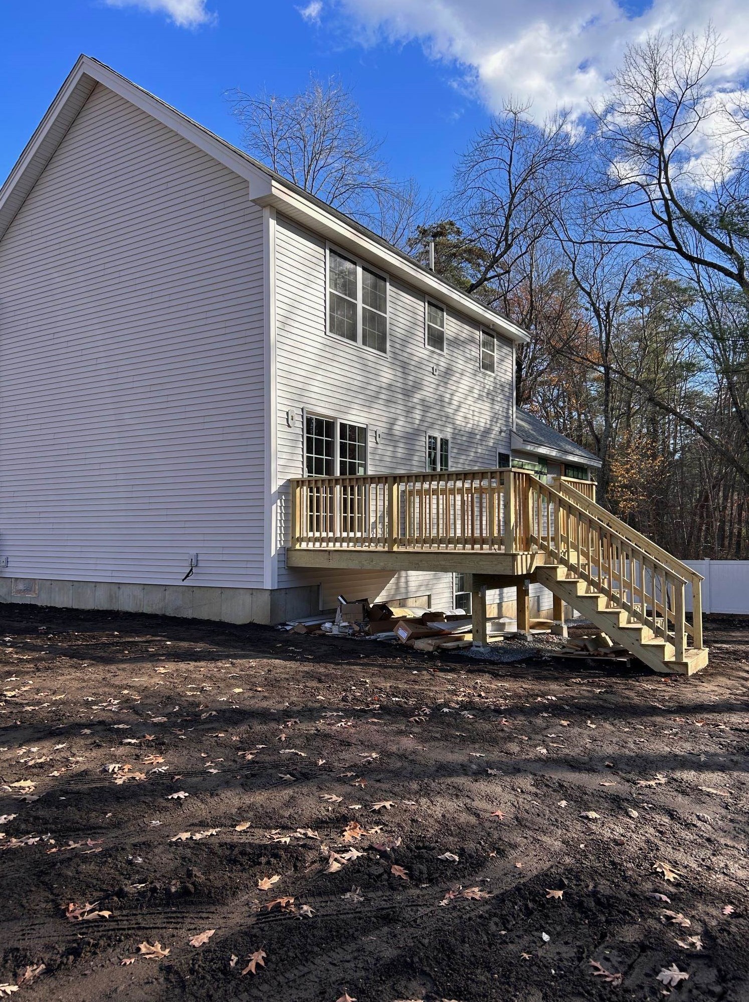 266 Shore Dr, Salem, NH 03079