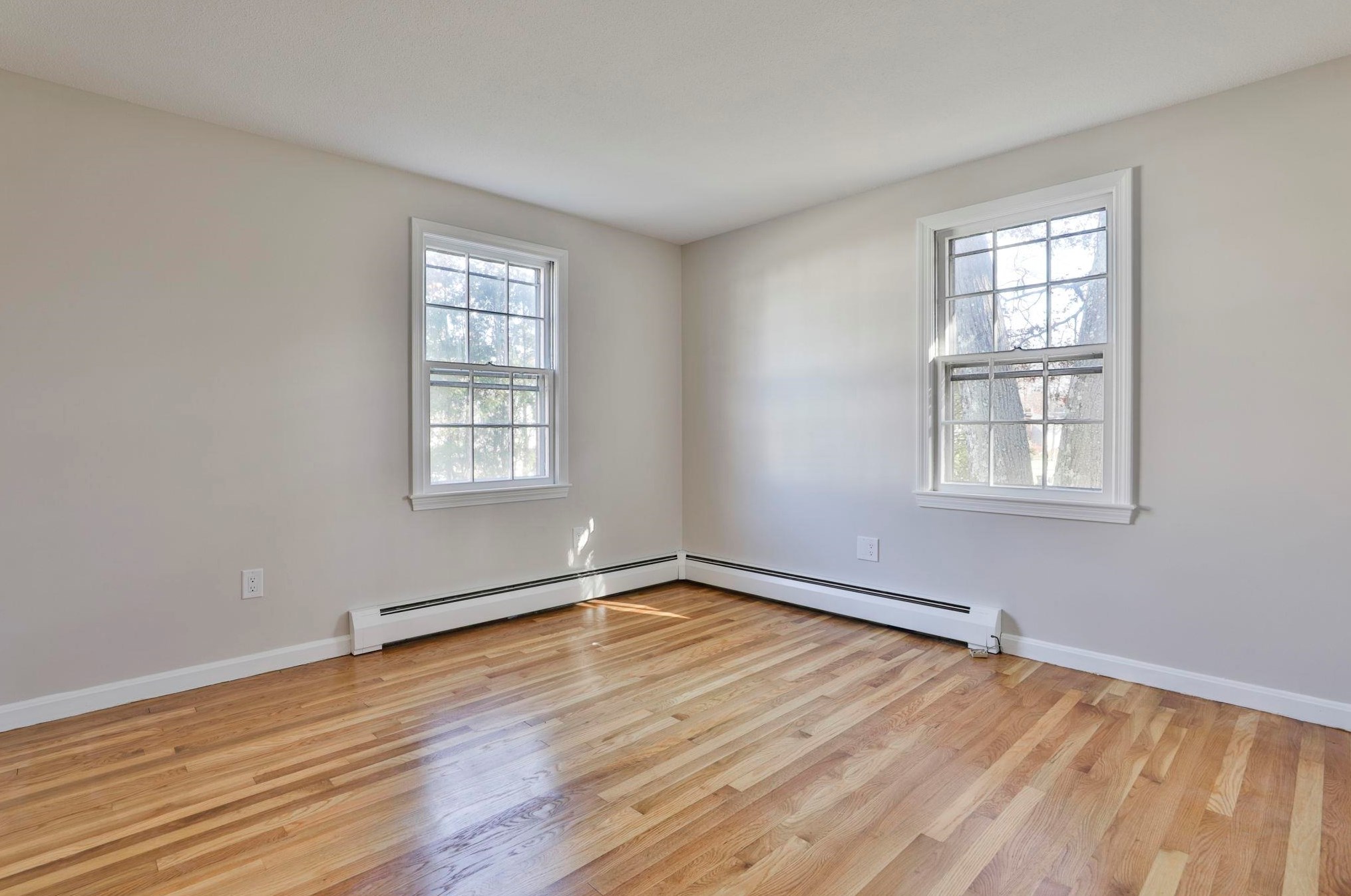 2 Hulme St, Manchester NH  03109-4520 exterior