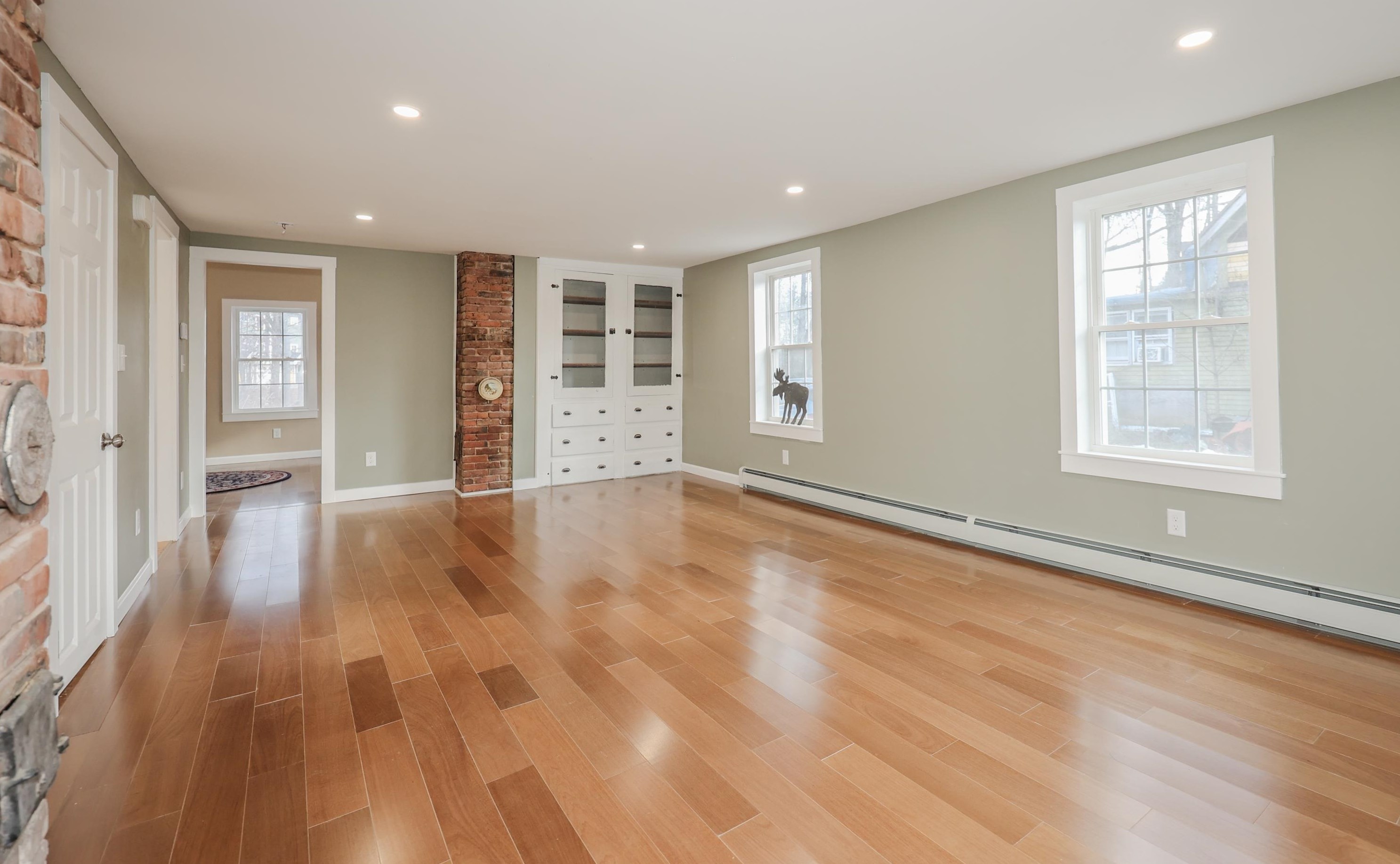 31 Crescent St, Concord, NH 03303