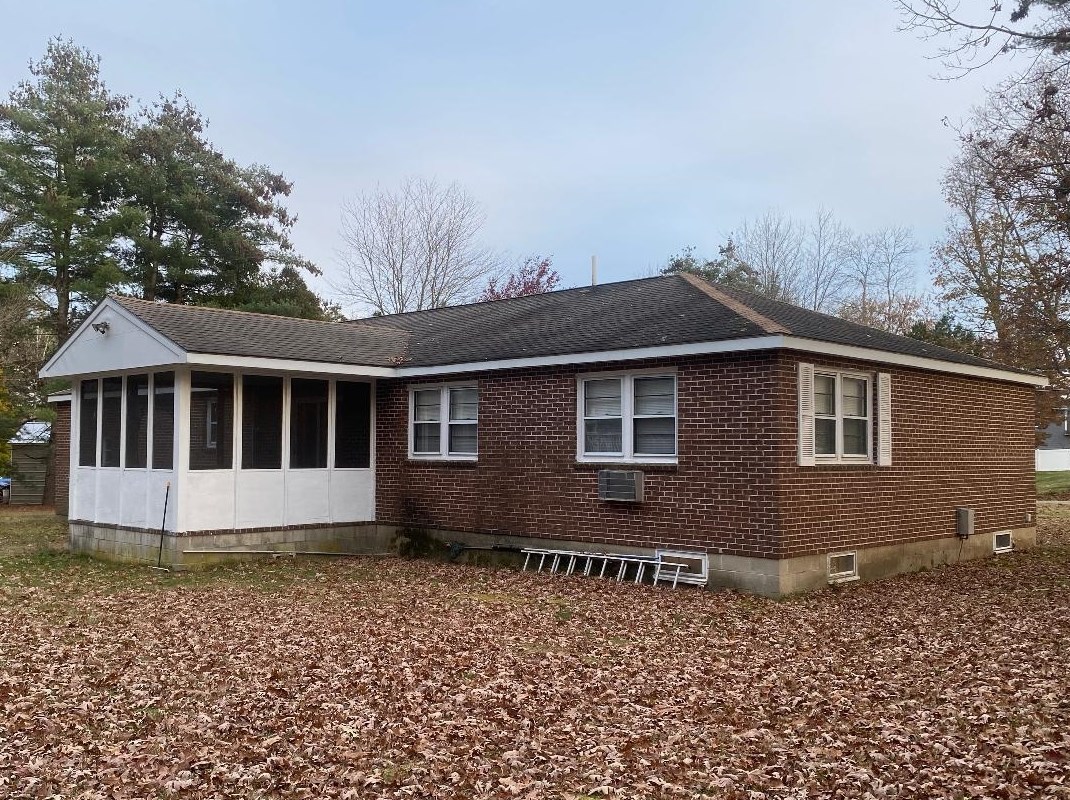20 Shady Ln, Plaistow, NH 03865