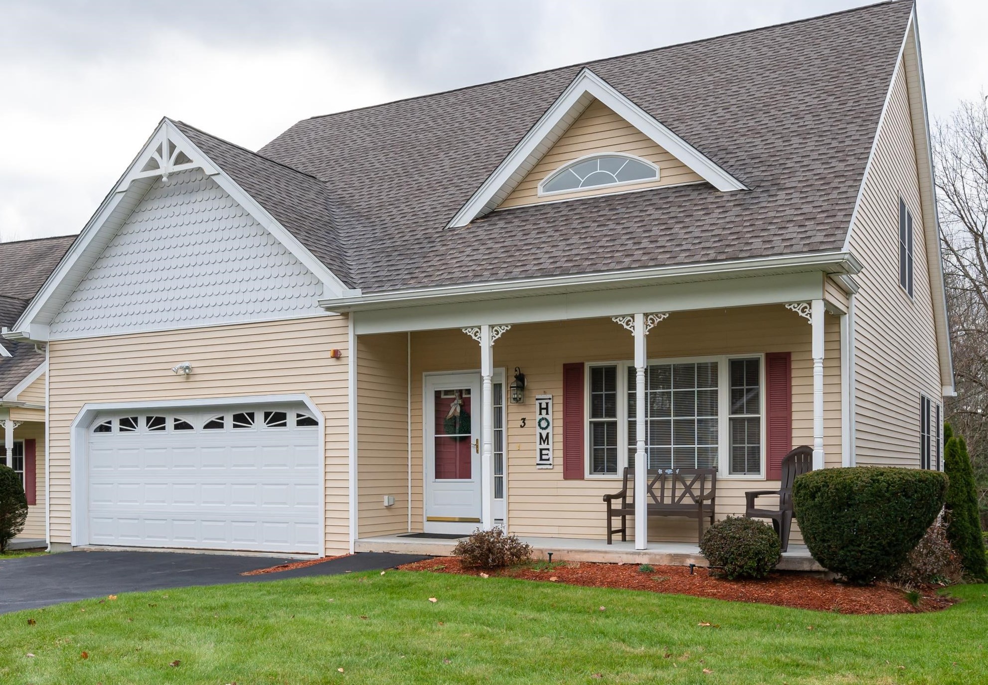 3 Sugar Hill Ln, Hudson NH  03052-2646 exterior