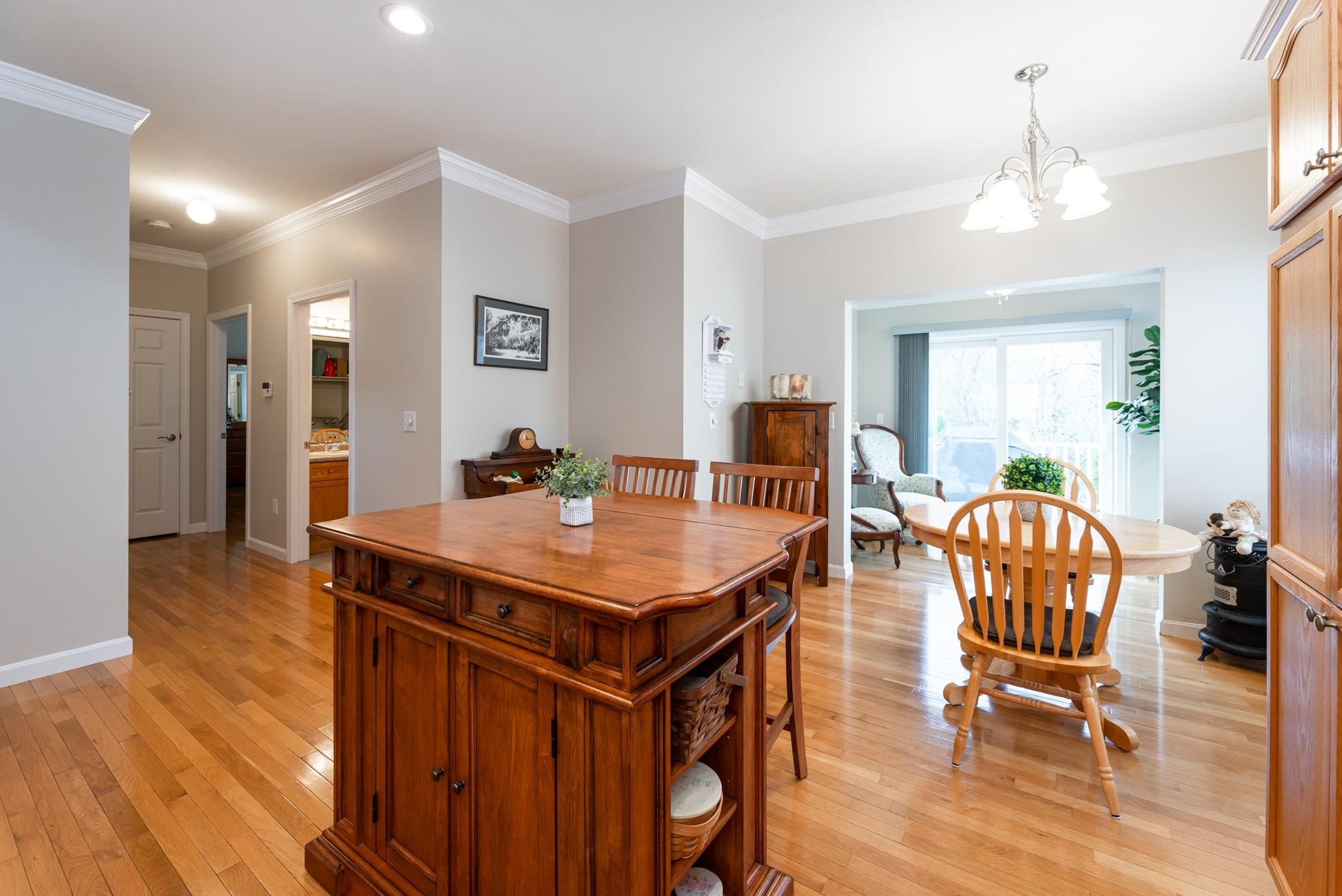 3 Sugar Hill Ln, Hudson NH  03052-2646 exterior
