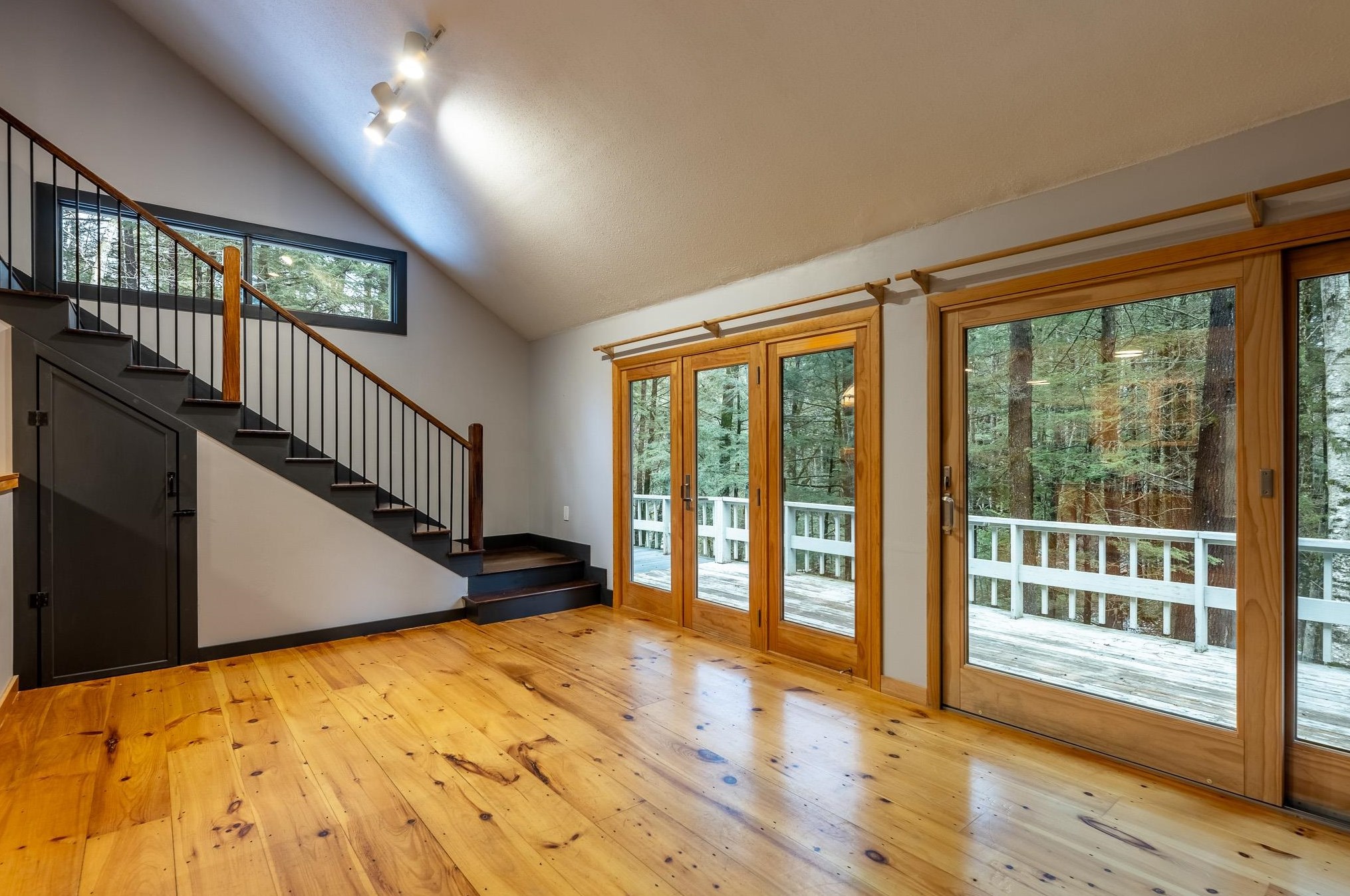 46 Deer Run, Grantham, NH 03753-5424