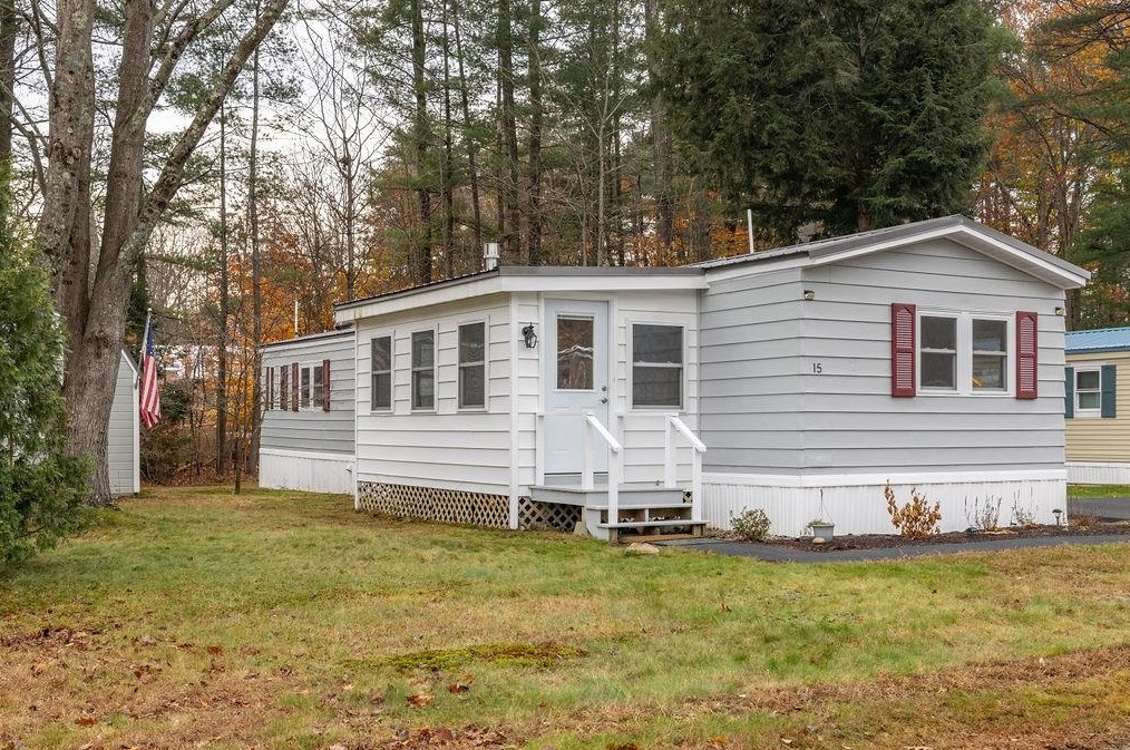 15 Cremin St, Concord, NH 03303