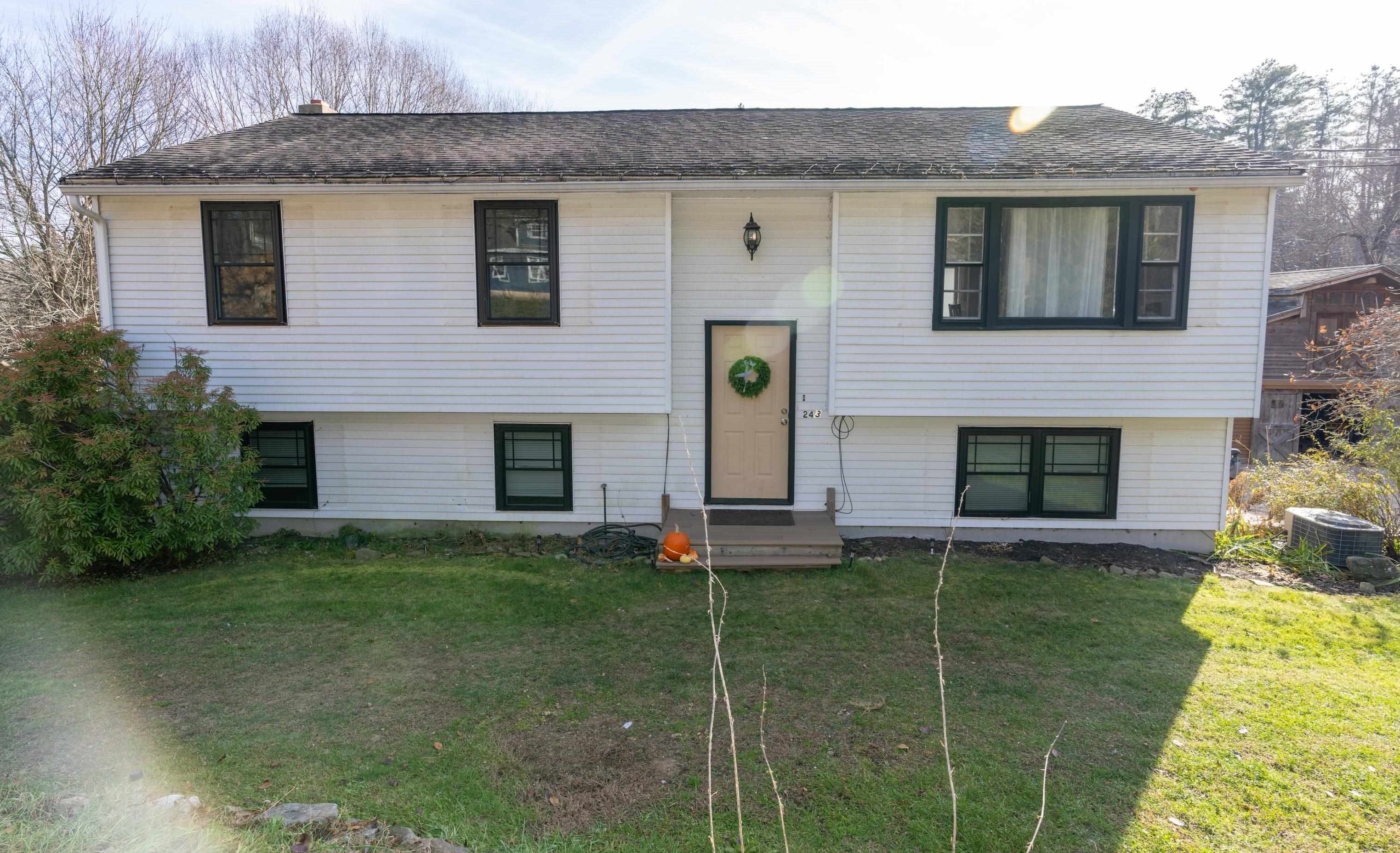 243 Hampstead Rd, Derry, NH 03038