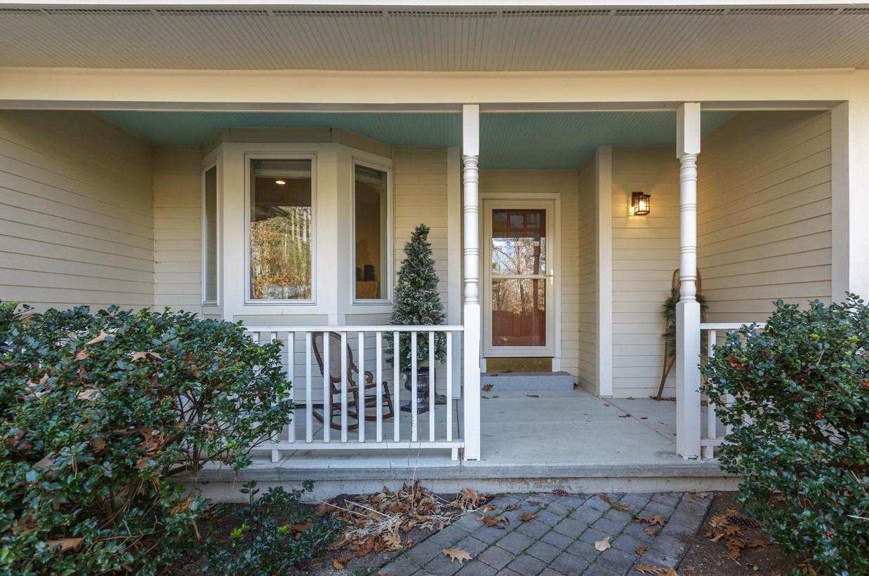 160 Littleworth Rd, Dover NH  03820-8309 exterior