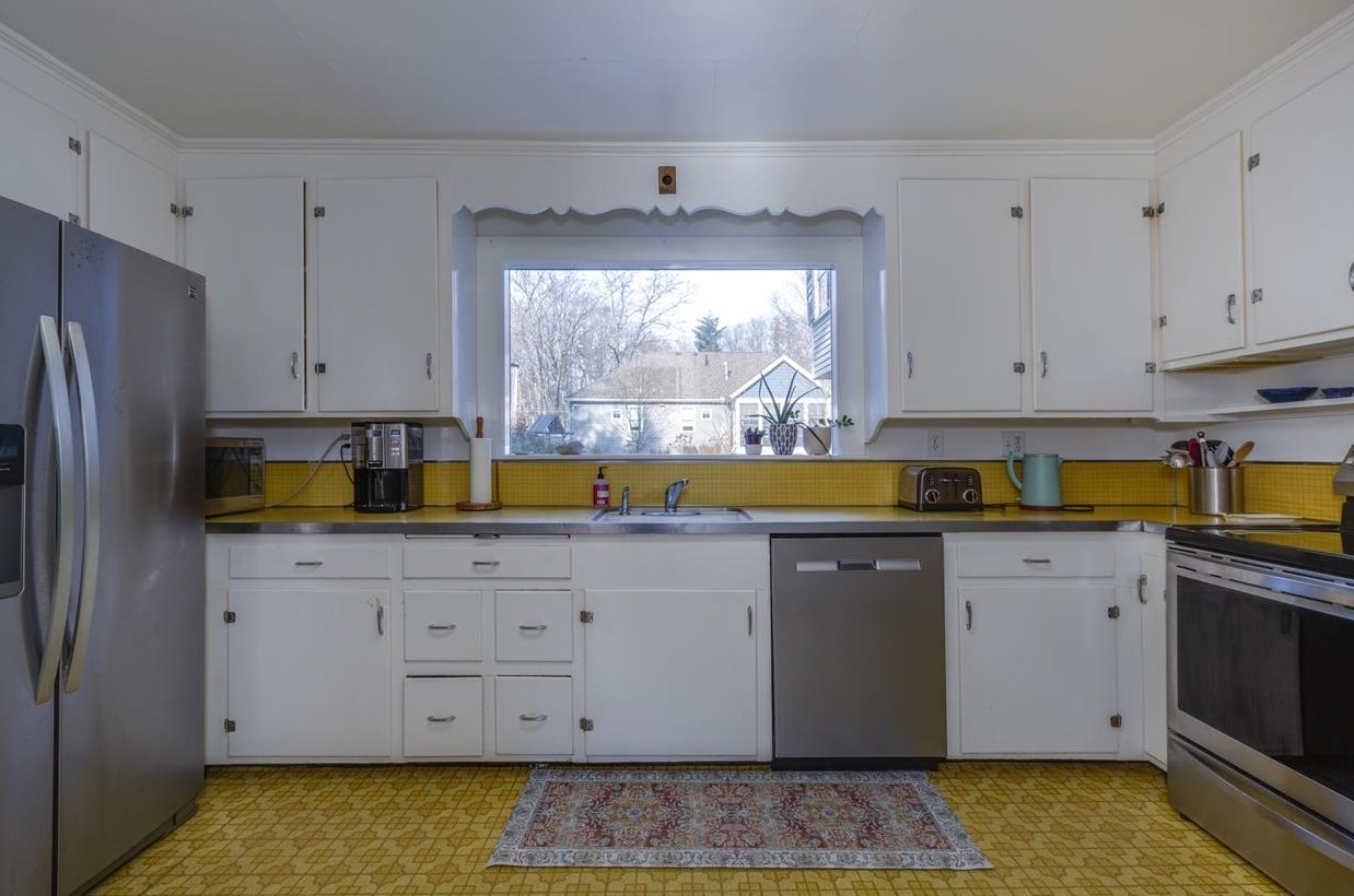 154 School St, Concord, NH 03301