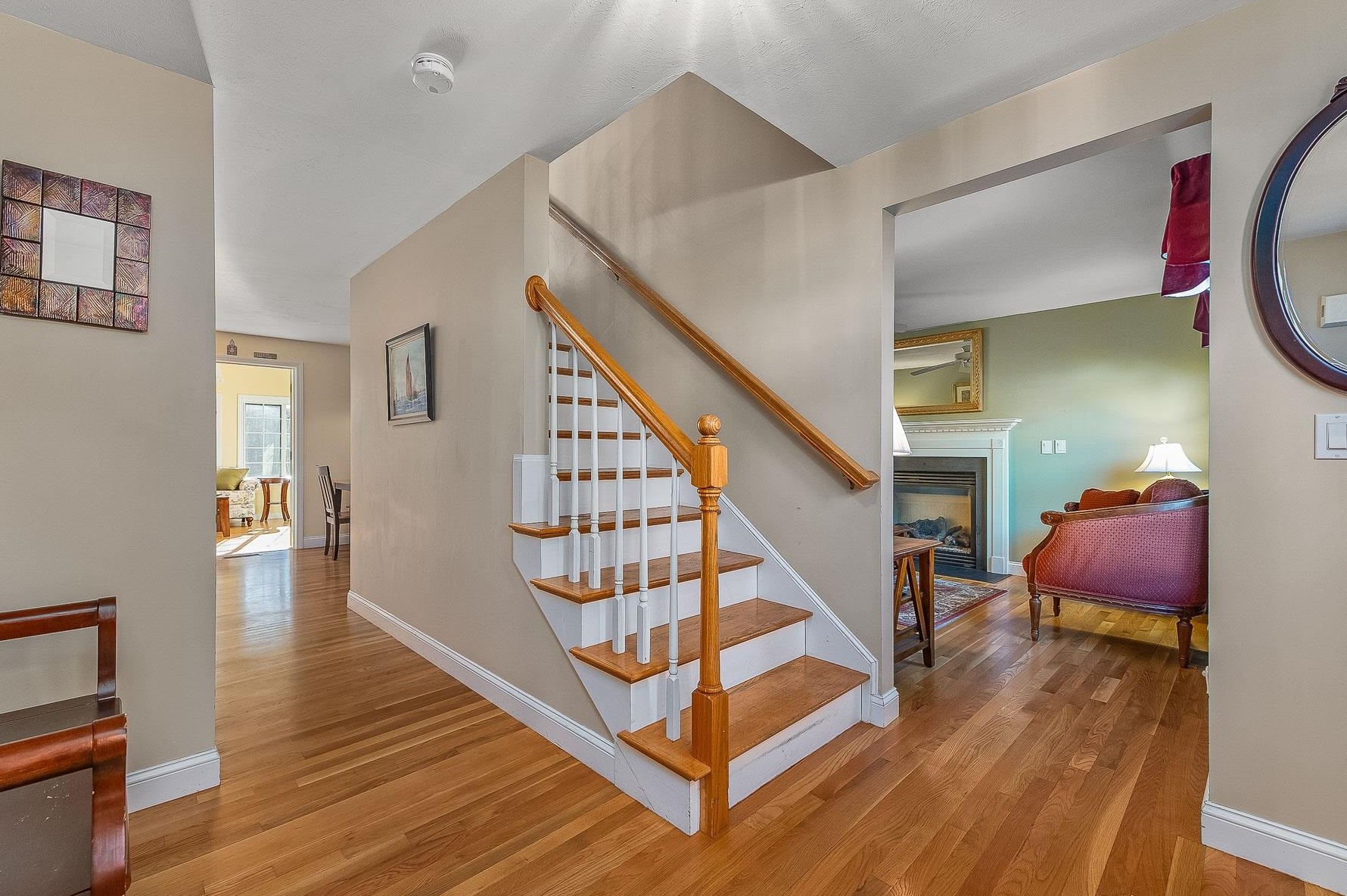 57 Ladyslipper Dr, Newmarket NH 03857-2066 exterior