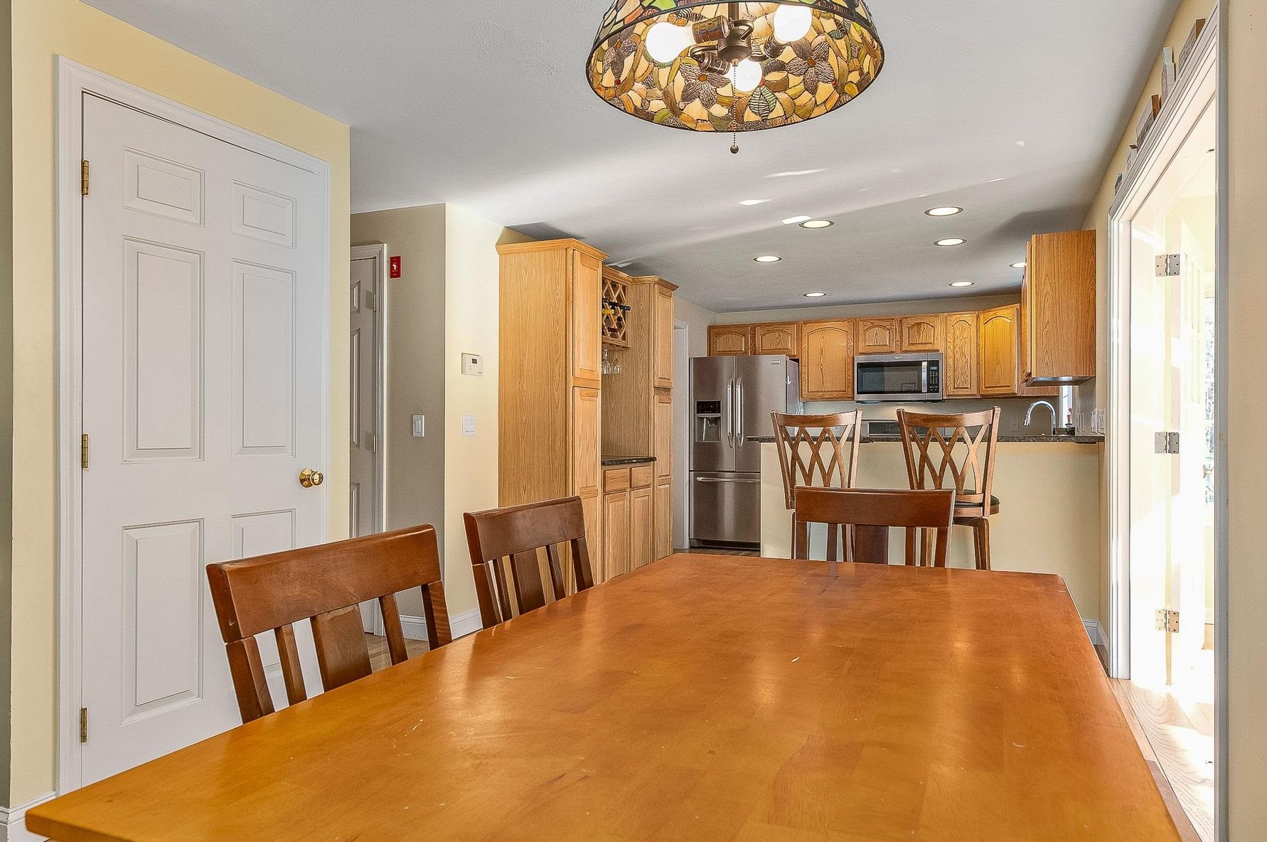 57 Ladyslipper Dr, Newmarket NH 03857-2066 exterior