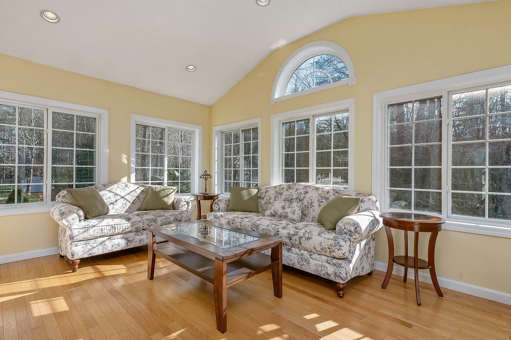 57 Ladyslipper Dr, Newmarket NH 03857-2066 exterior