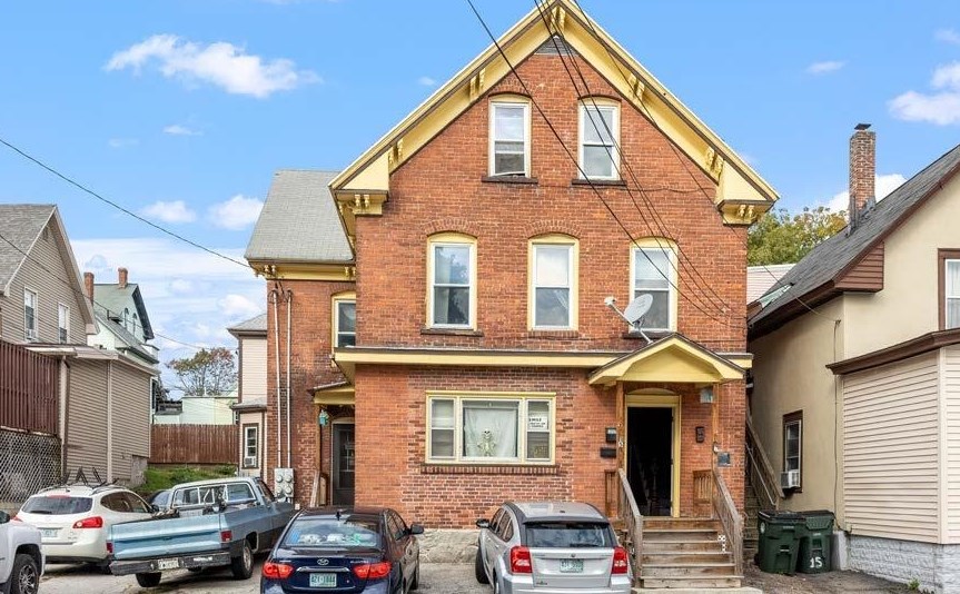 15-21 Wheelock St, Manchester, NH 03102-4825