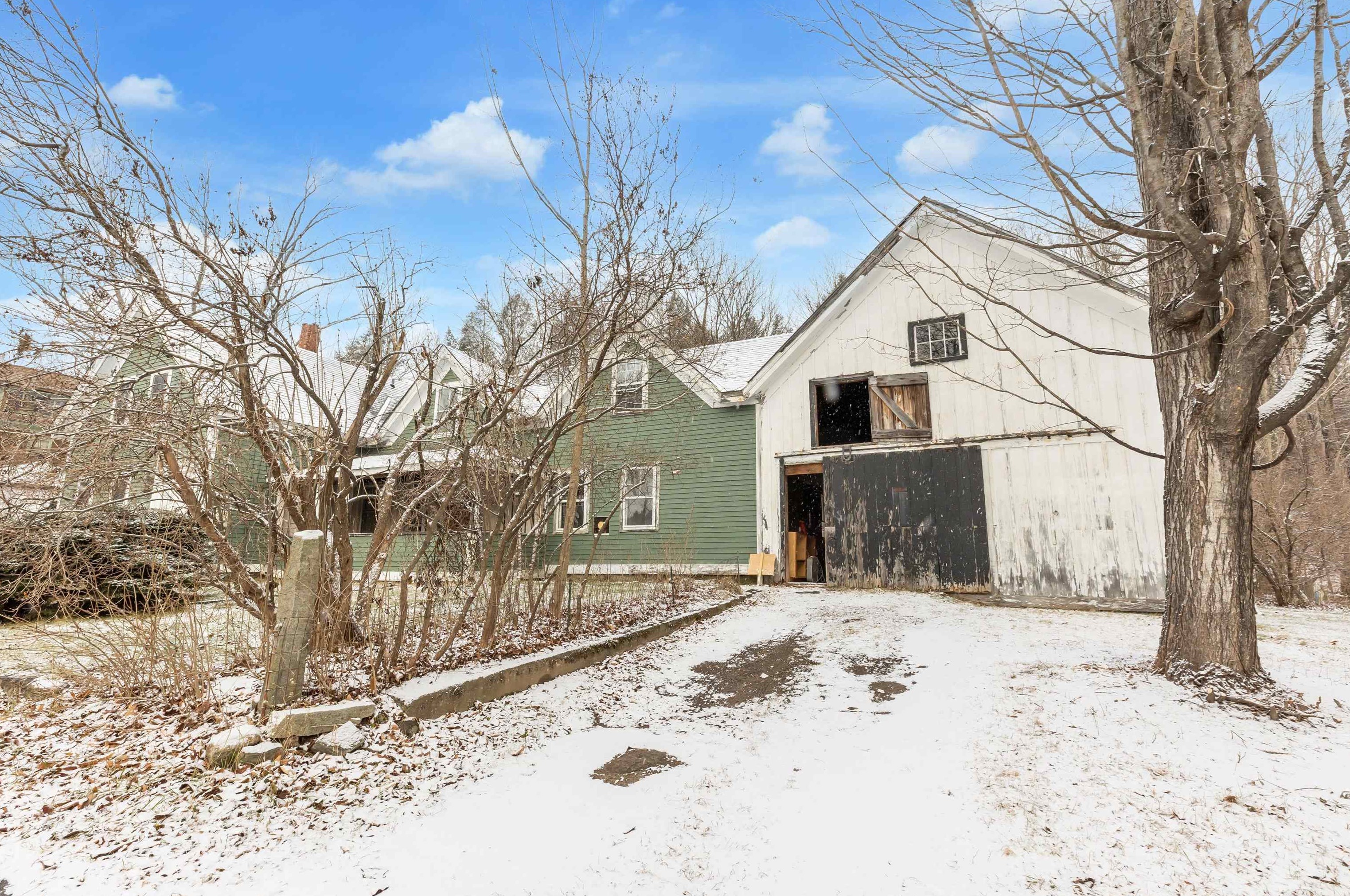 19 Altemont St, Peterborough, NH 03458-1009