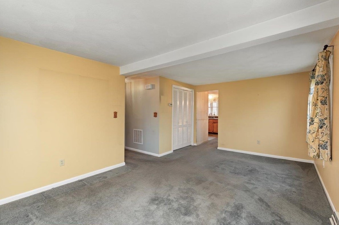 9 Jefferey Ln, Haverhill MA 01832-3154 exterior