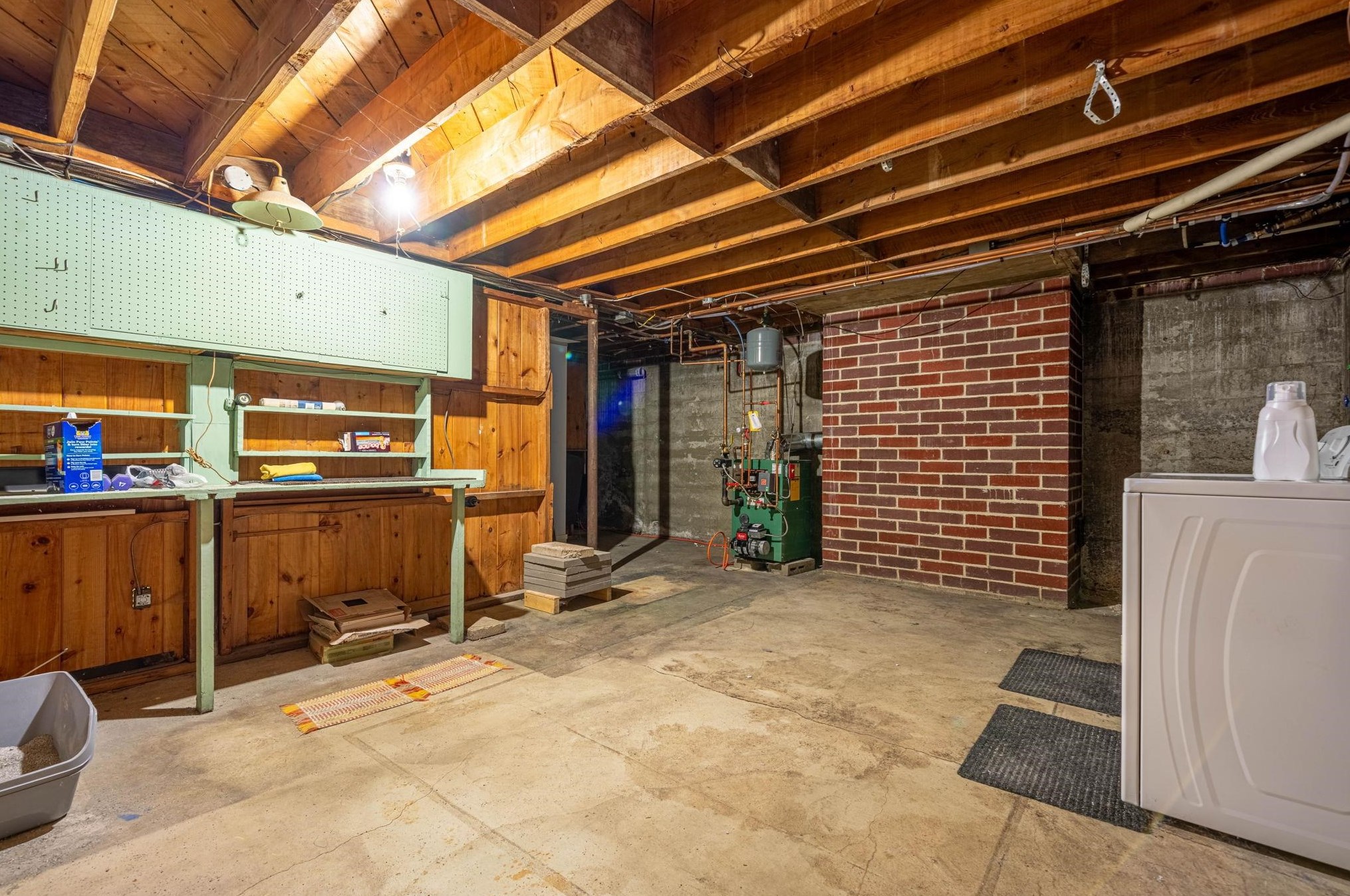 170 Goffstown Rd, Manchester NH 03102-2701 exterior