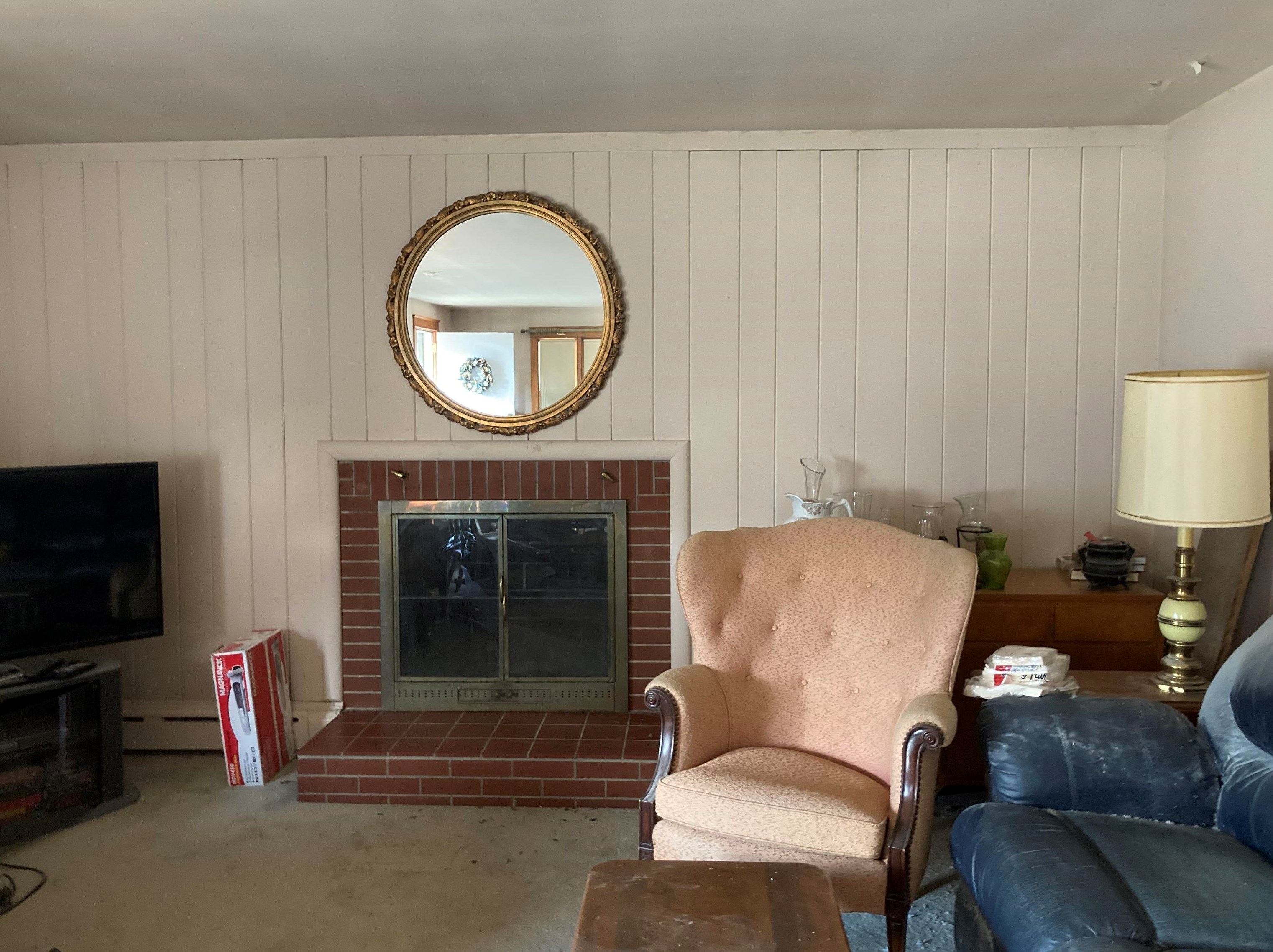 19 1/4 E Dunstable Rd, Nashua, NH 03060