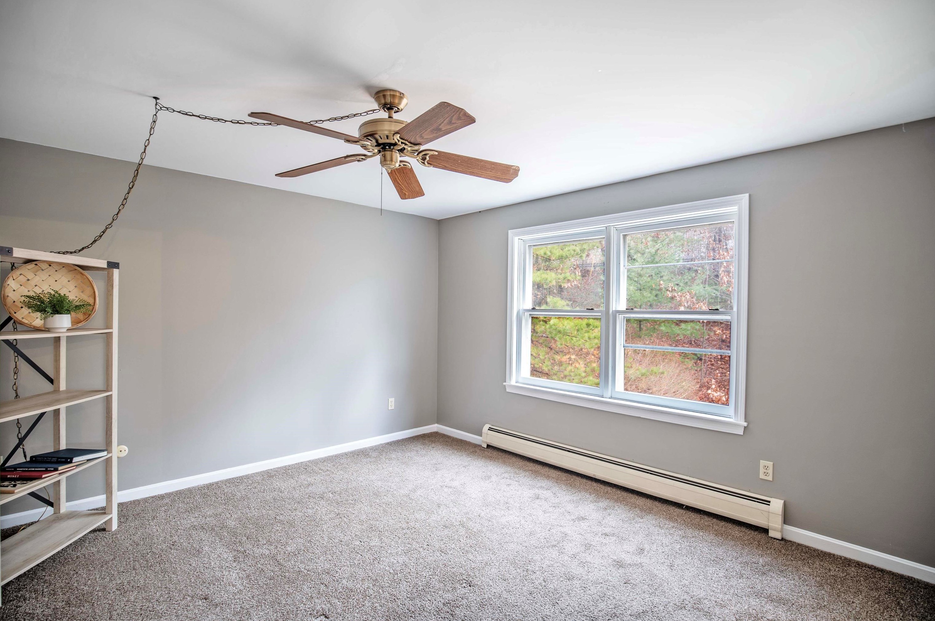 17 Riverview Cir, Hudson NH  03052-2471 exterior