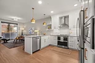 99 Foundry Pl, Portsmouth, NH 03801 - Photo 1