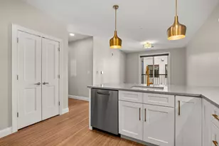 99 Foundry Pl, Portsmouth, NH 03801 - Photo 4