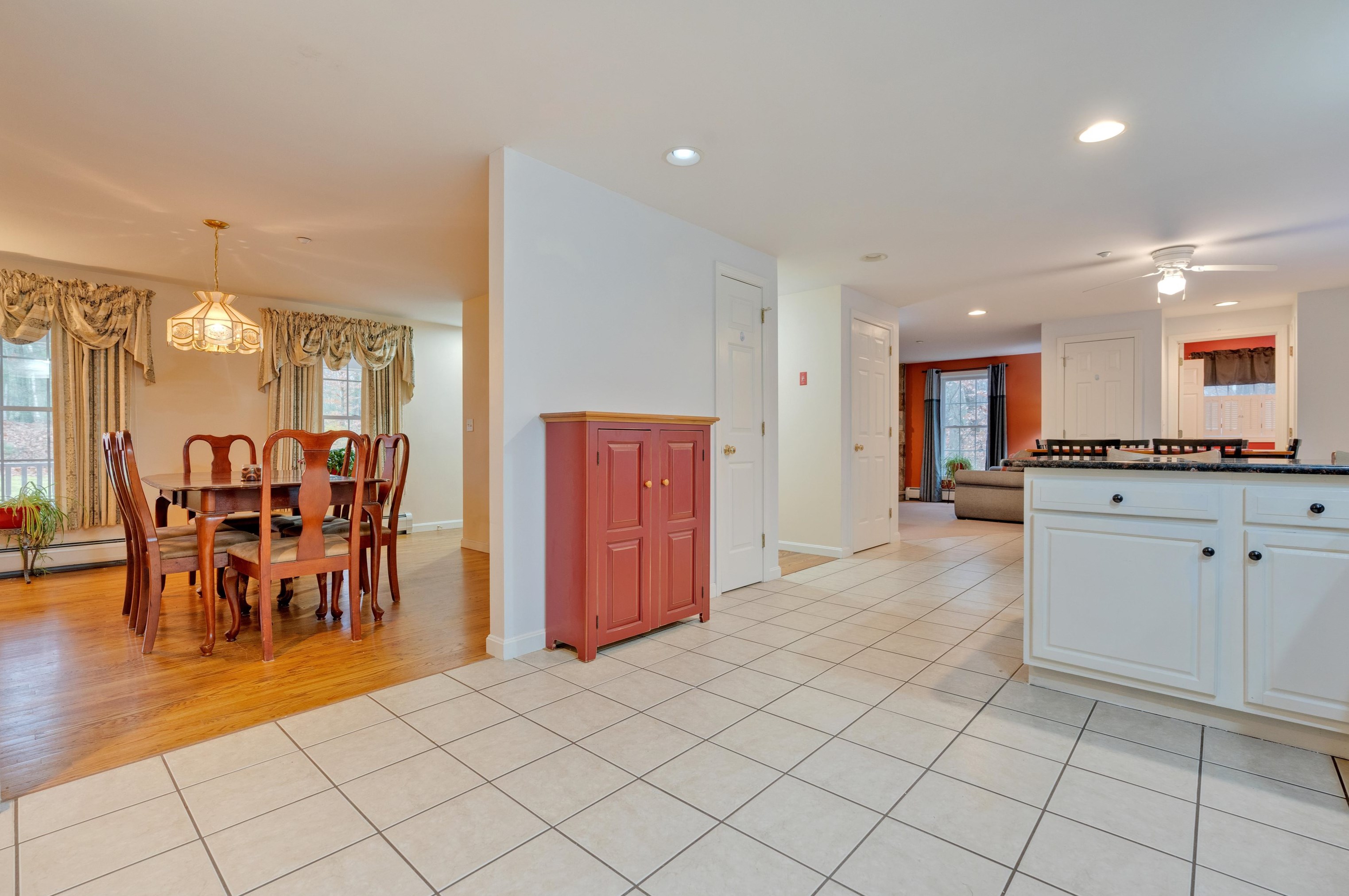 41 Summer St, Nottingham NH  03290-5213 exterior