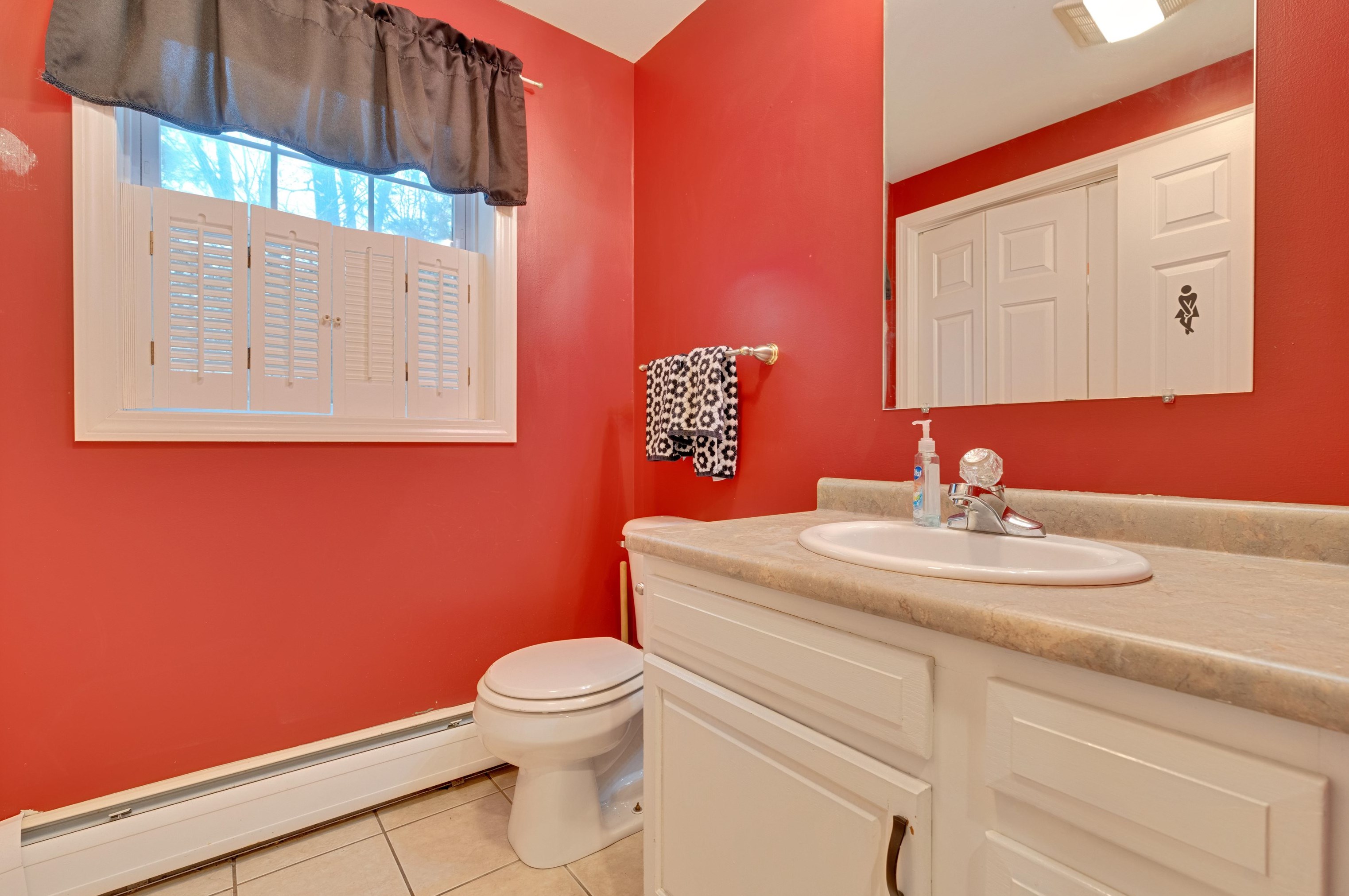 41 Summer St, Nottingham NH  03290-5213 exterior