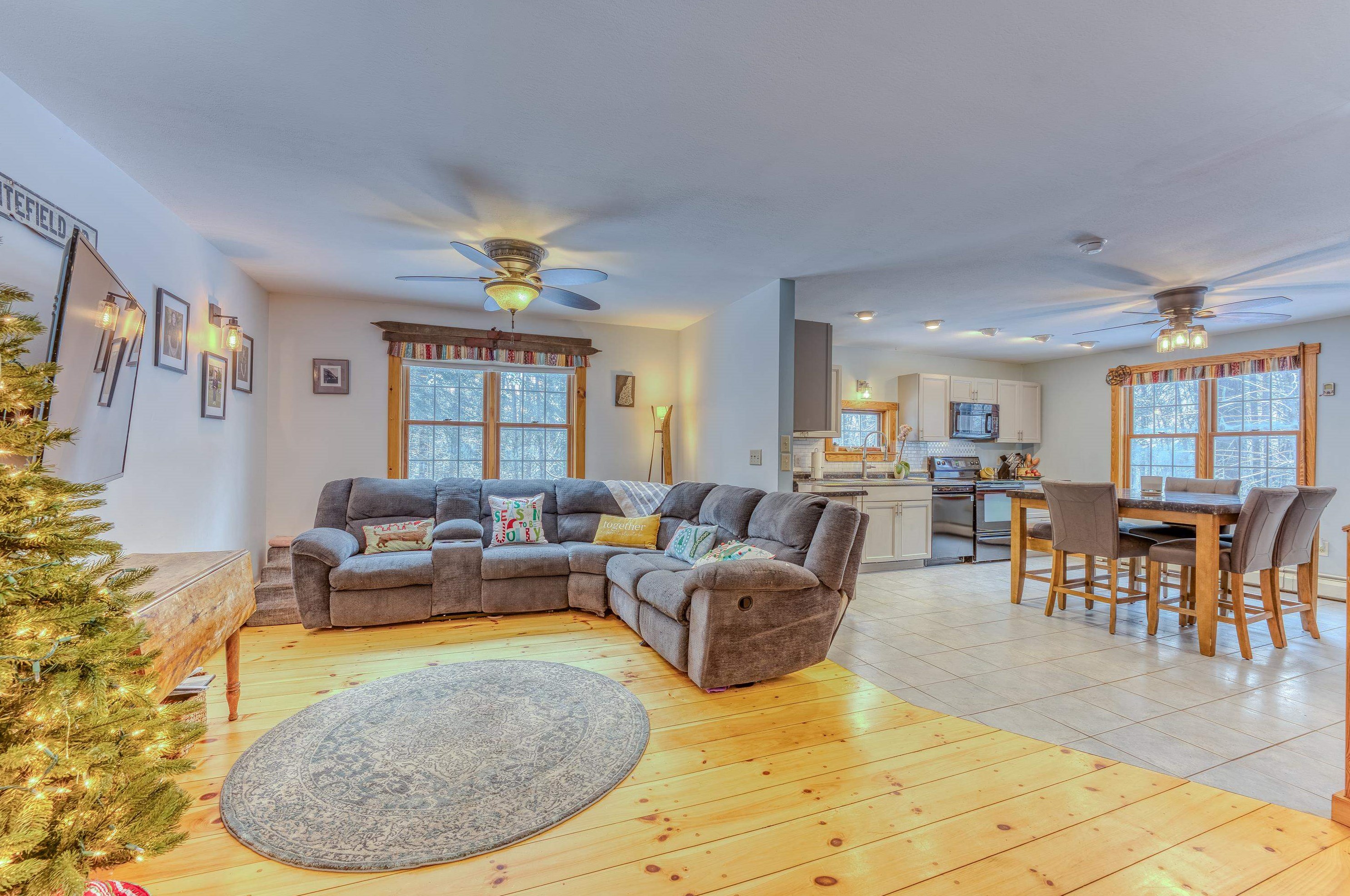33 Spring St, Carroll, NH 03598