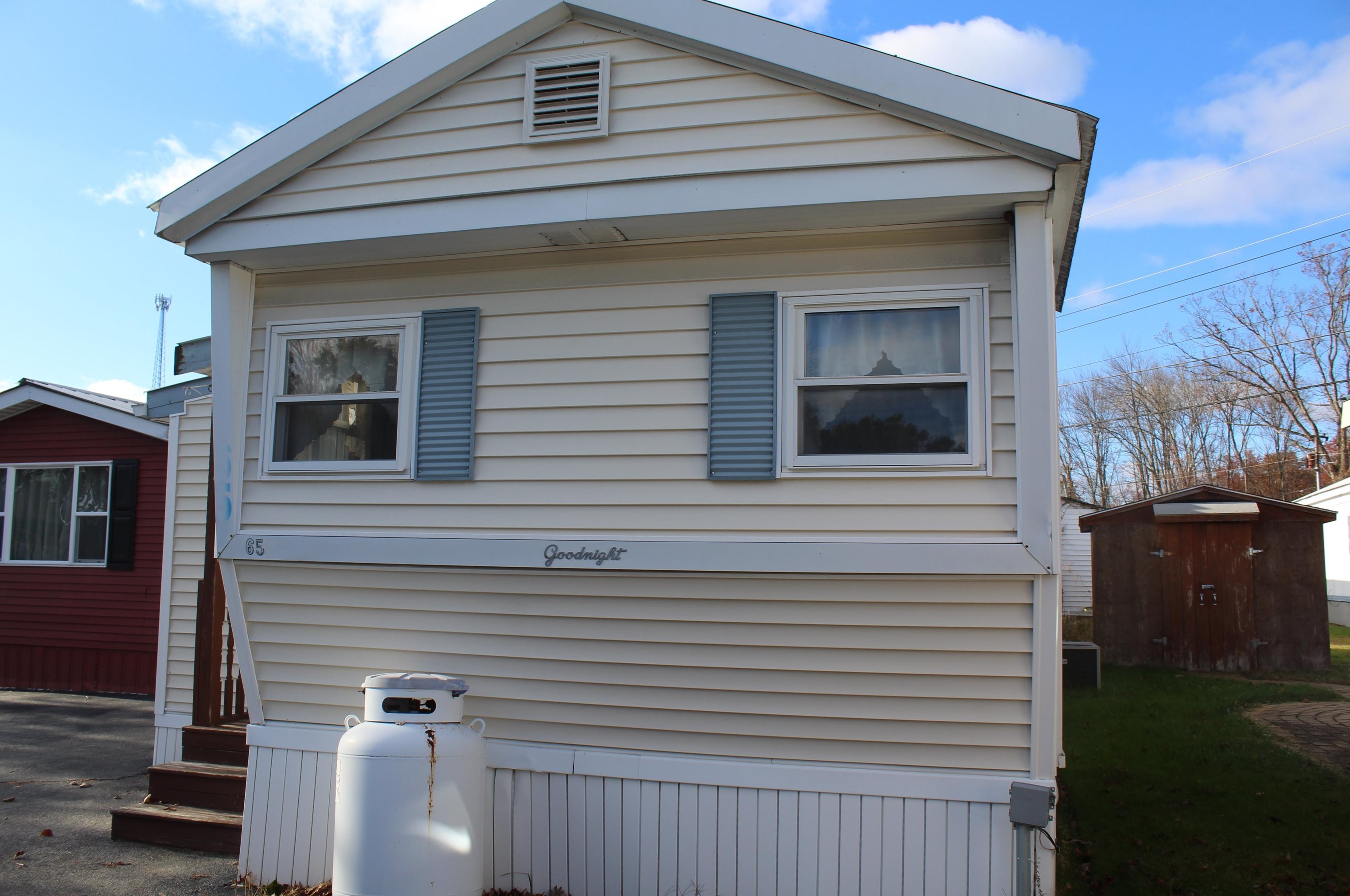 65 Marlette Ave, Manchester, NH 03106