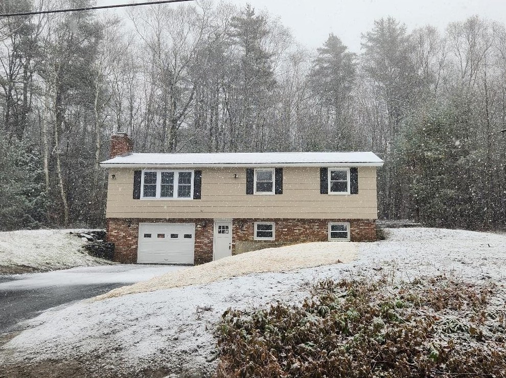 13 Leet Dr, Unity, NH 03743