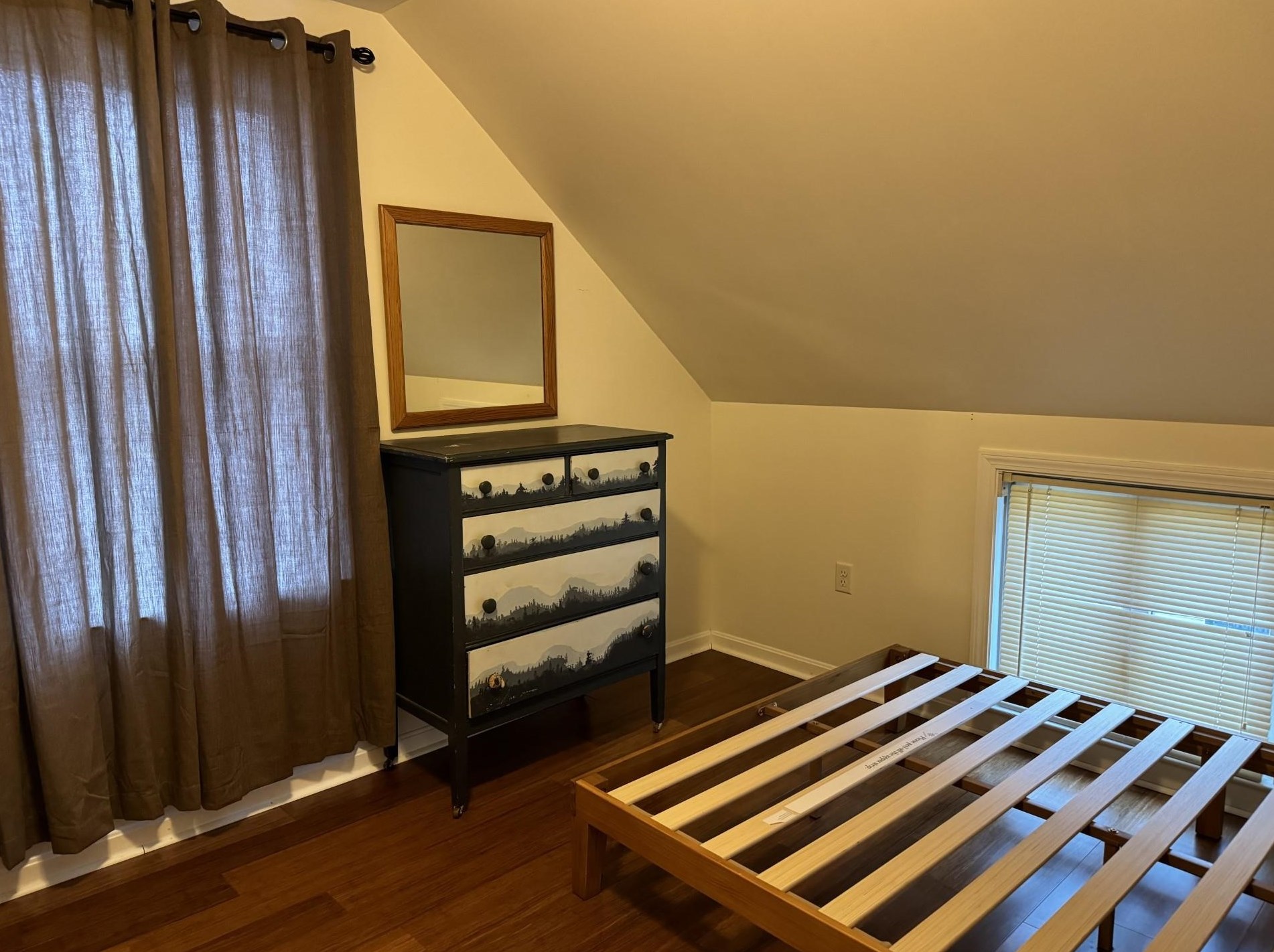 23 Pine Ave, Keene NH  03431-2310 exterior