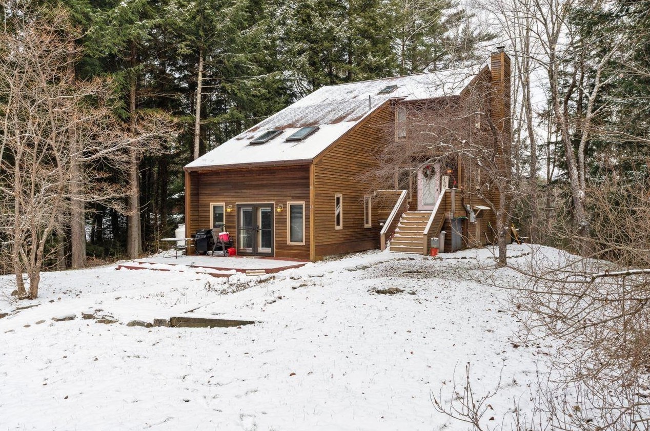 43 Rogers Rd, Landaff, NH 03785