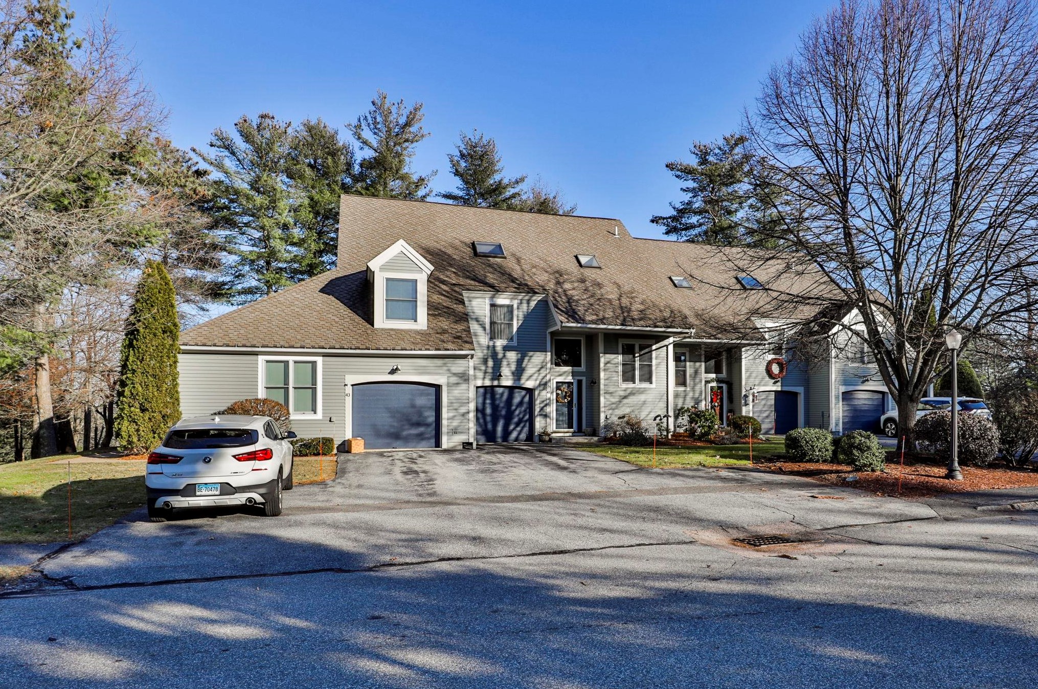 41 Hawthorne Village Rd, Nashua, NH 03062
