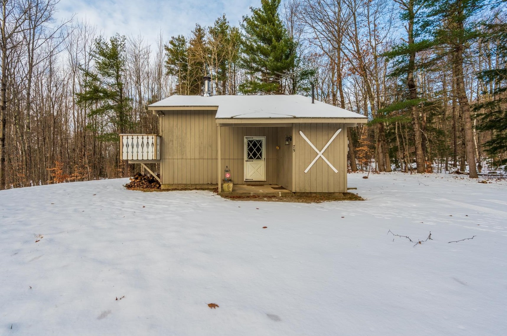 75 Old Province Rd, Goshen, NH 03752