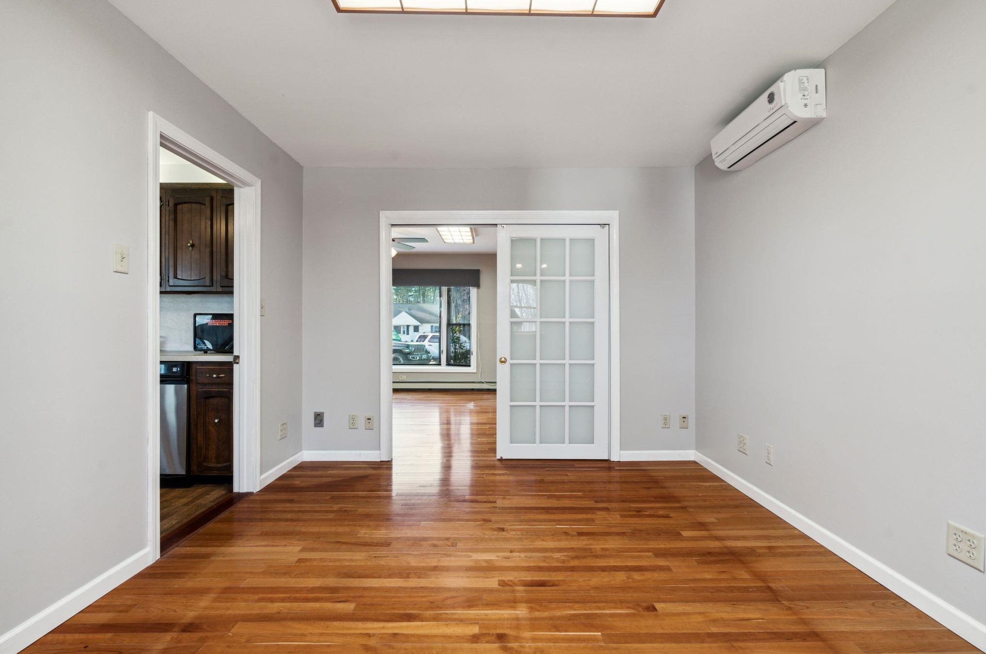 268 Huse Rd, Manchester NH  03103-3087 exterior