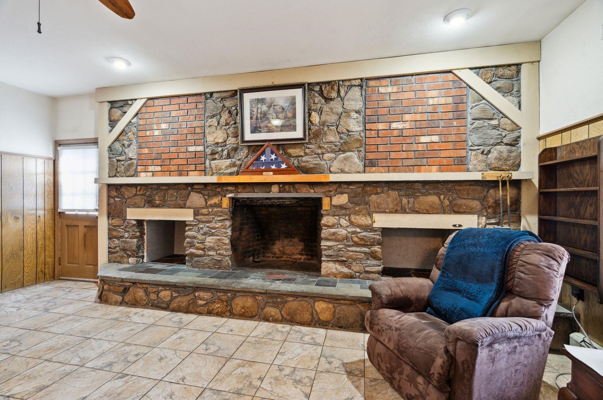 268 Huse Rd, Manchester NH  03103-3087 exterior