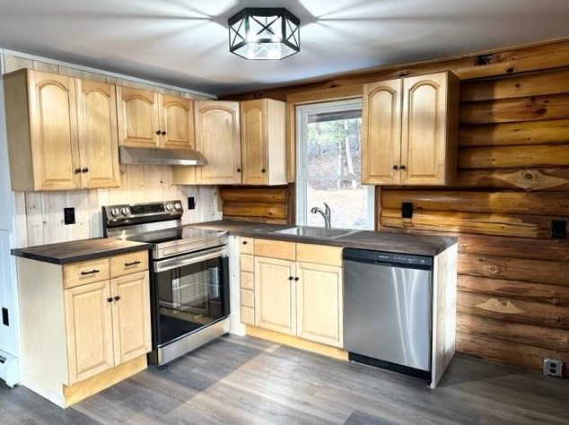 178 Mcmurphy Rd, Bridgewater NH 03222-6742 exterior