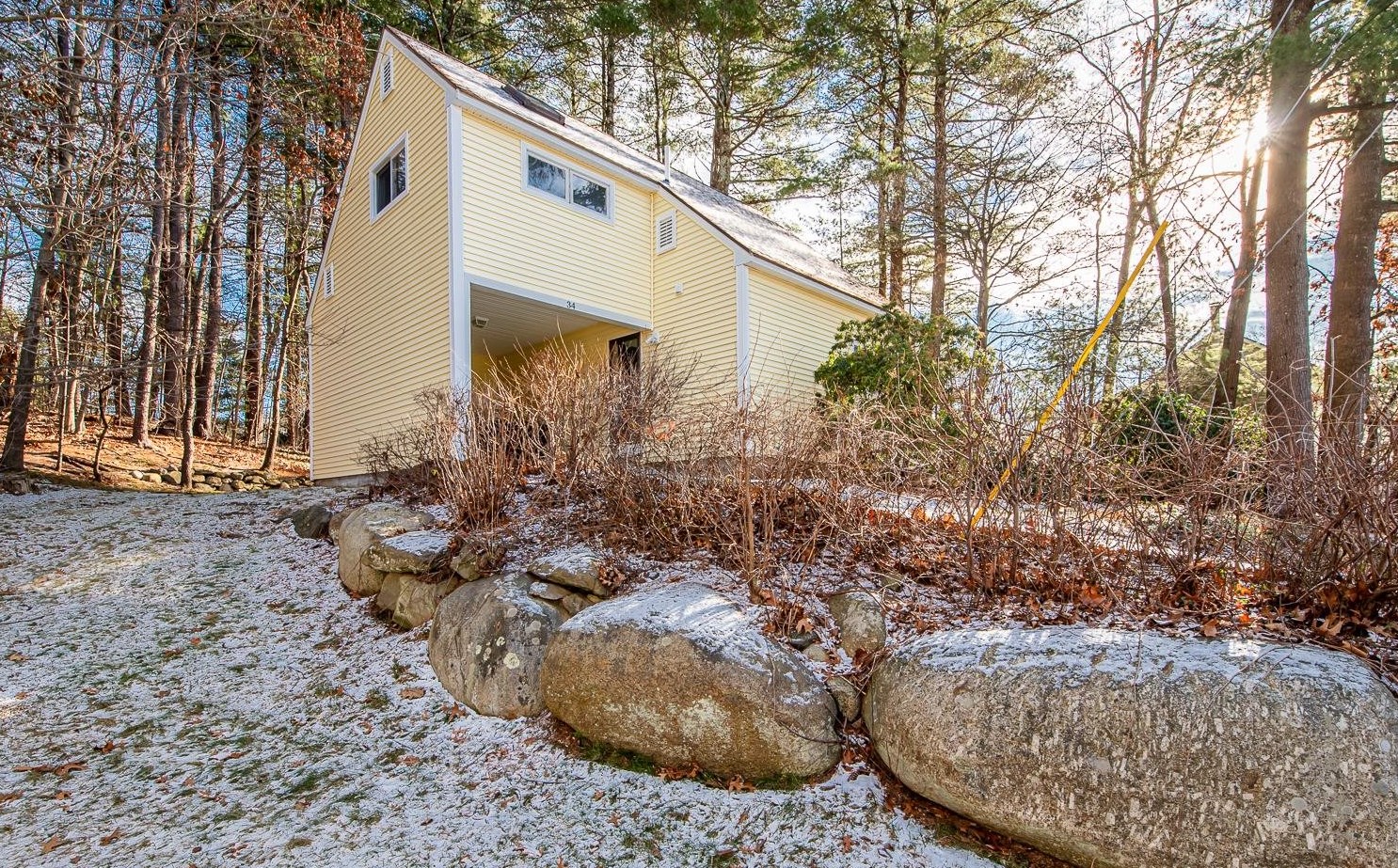 34 Doggett Ln, Nashua, NH 03064