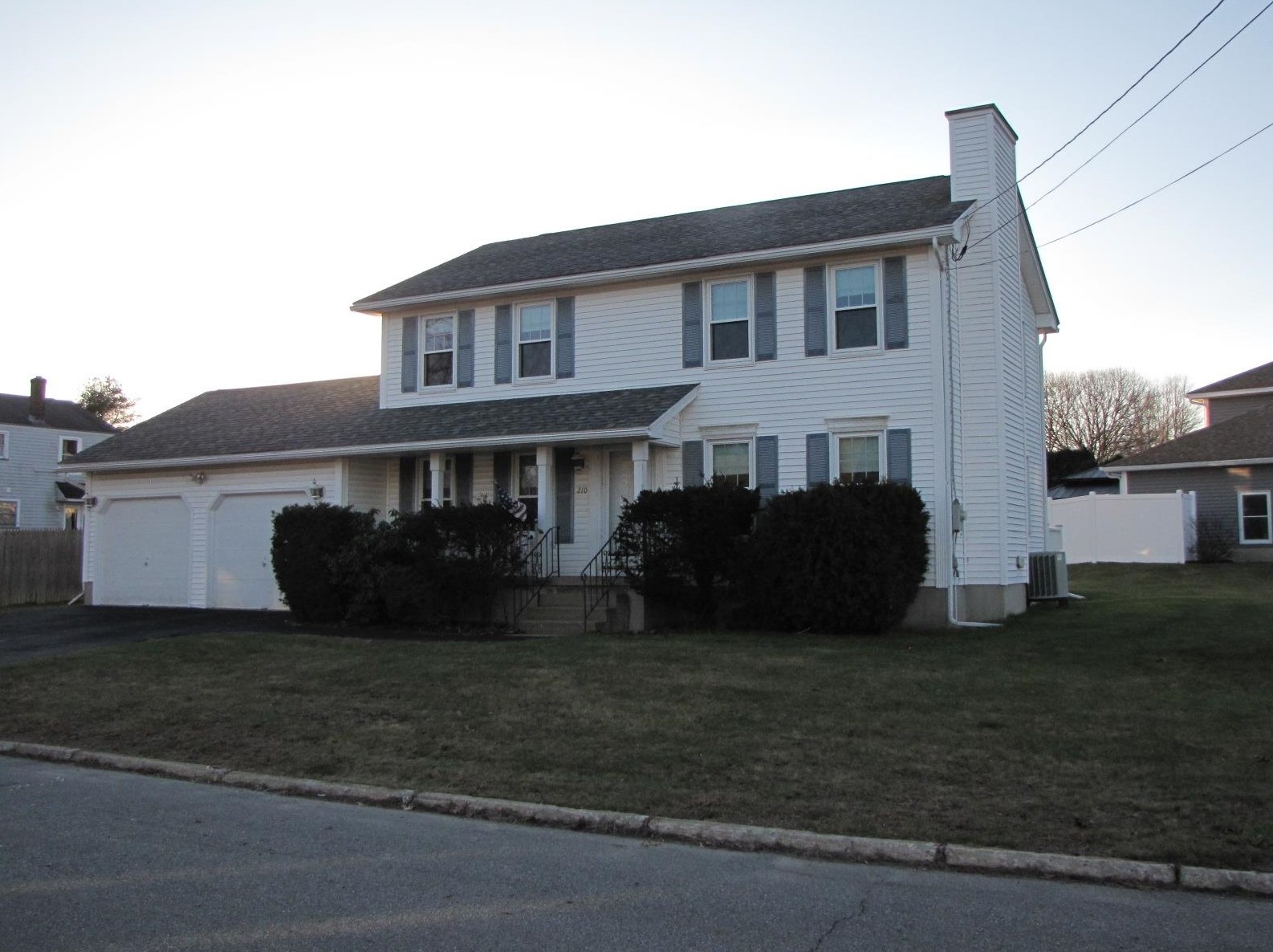 210 Pinebrook Pl, Manchester, NH 03109-4822
