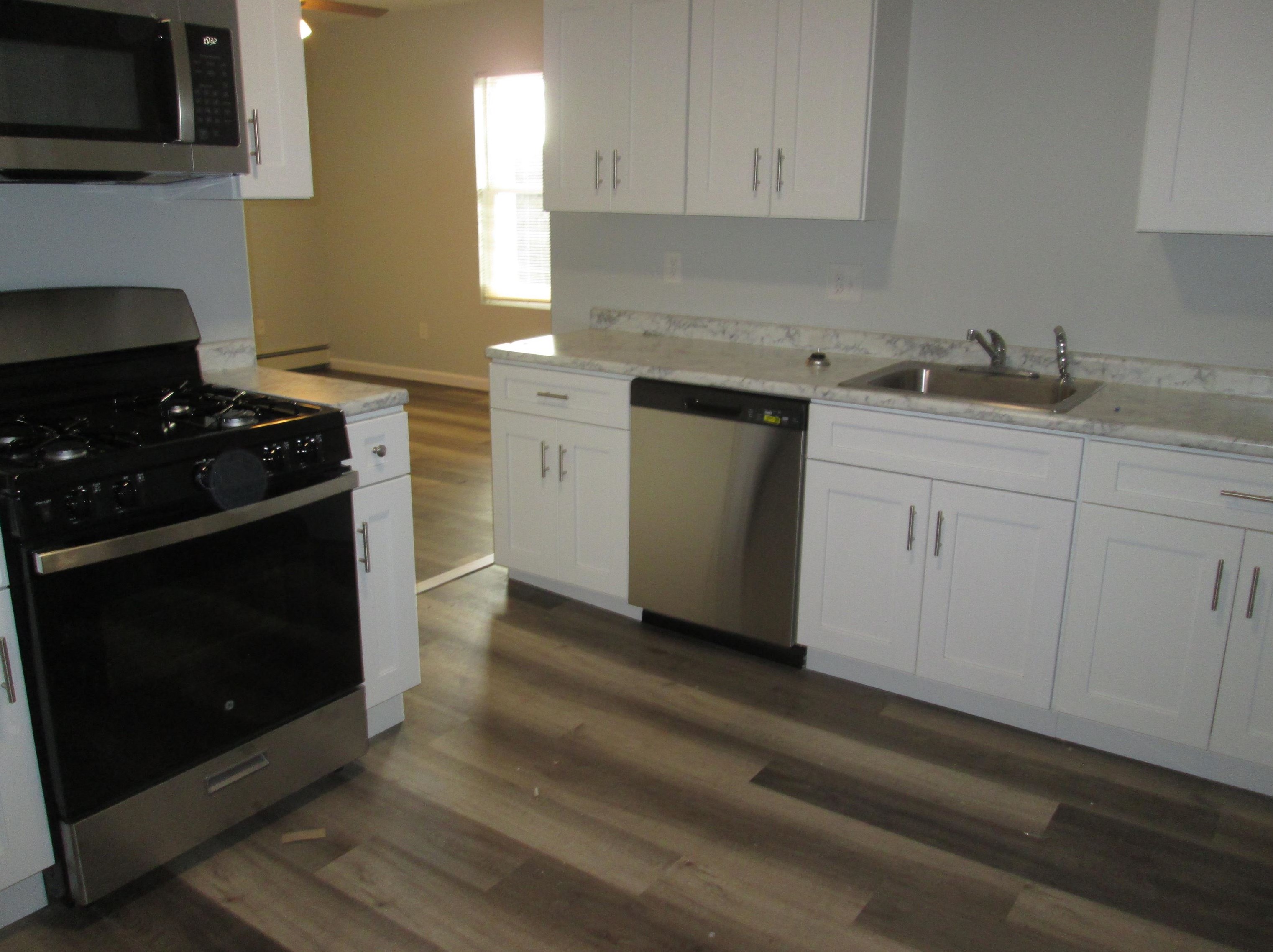 302 Cartier St, Manchester NH  03102-3701 exterior