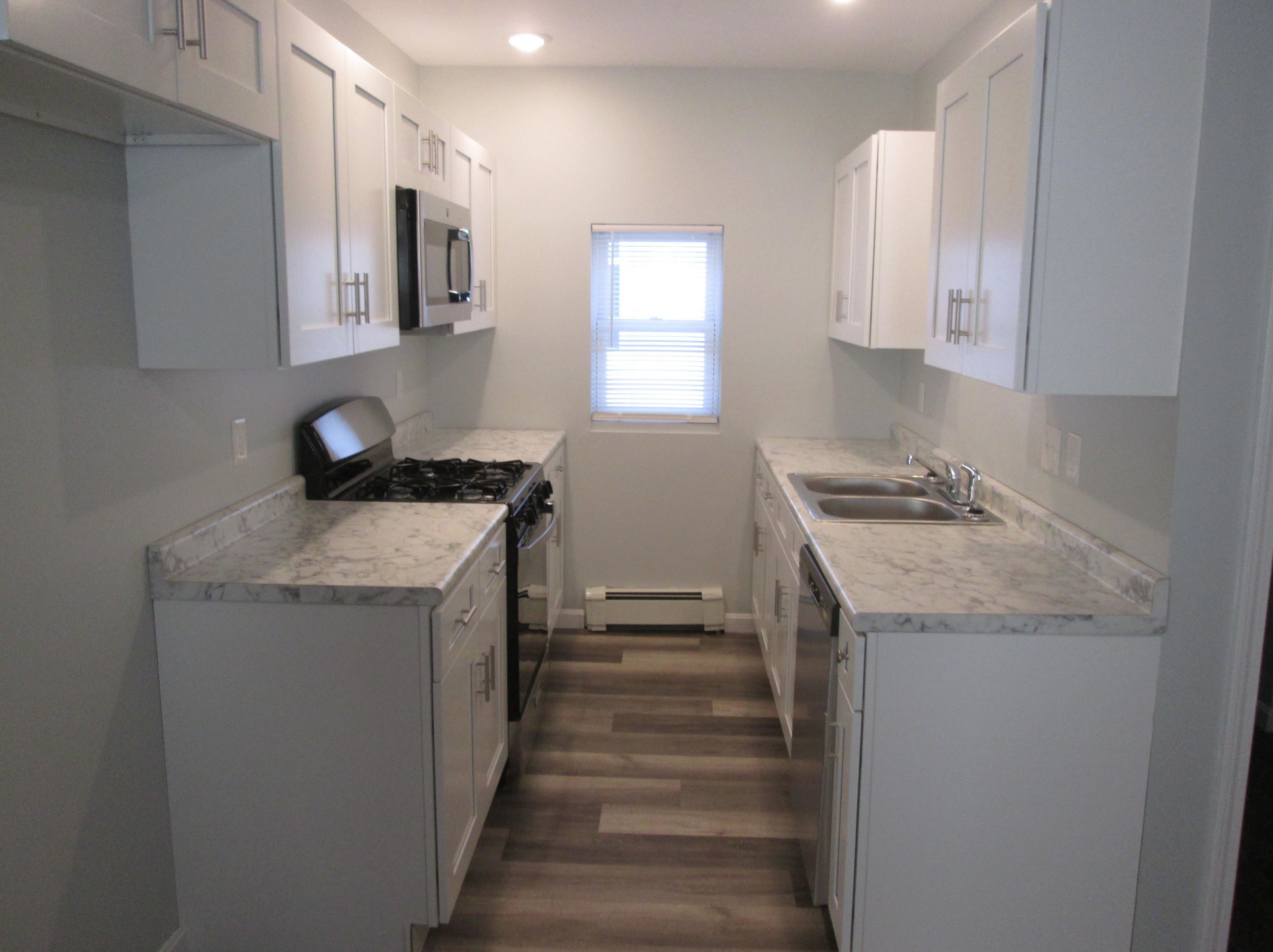 302 Cartier St, Manchester NH  03102-3701 exterior