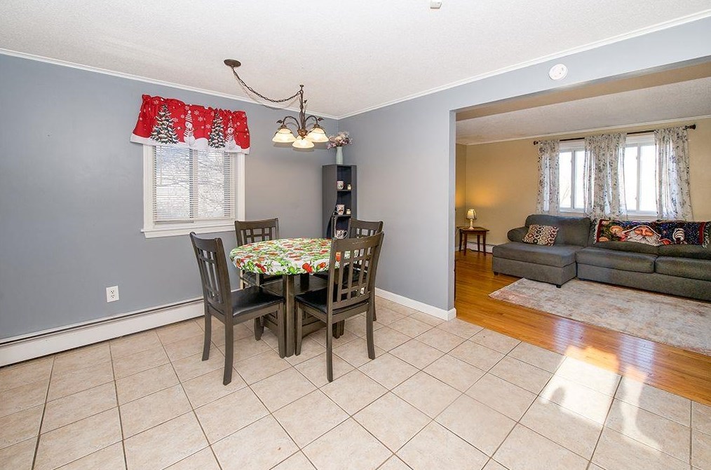 566 Titus Ave, Manchester NH  03103-5898 exterior