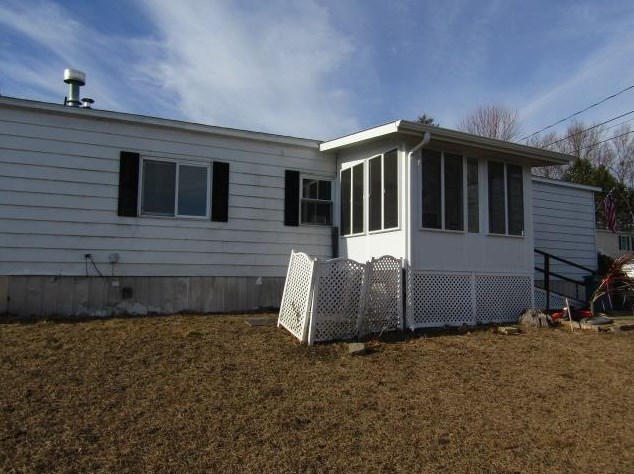 290 Calef Hwy #b10, Epping, NH 03042