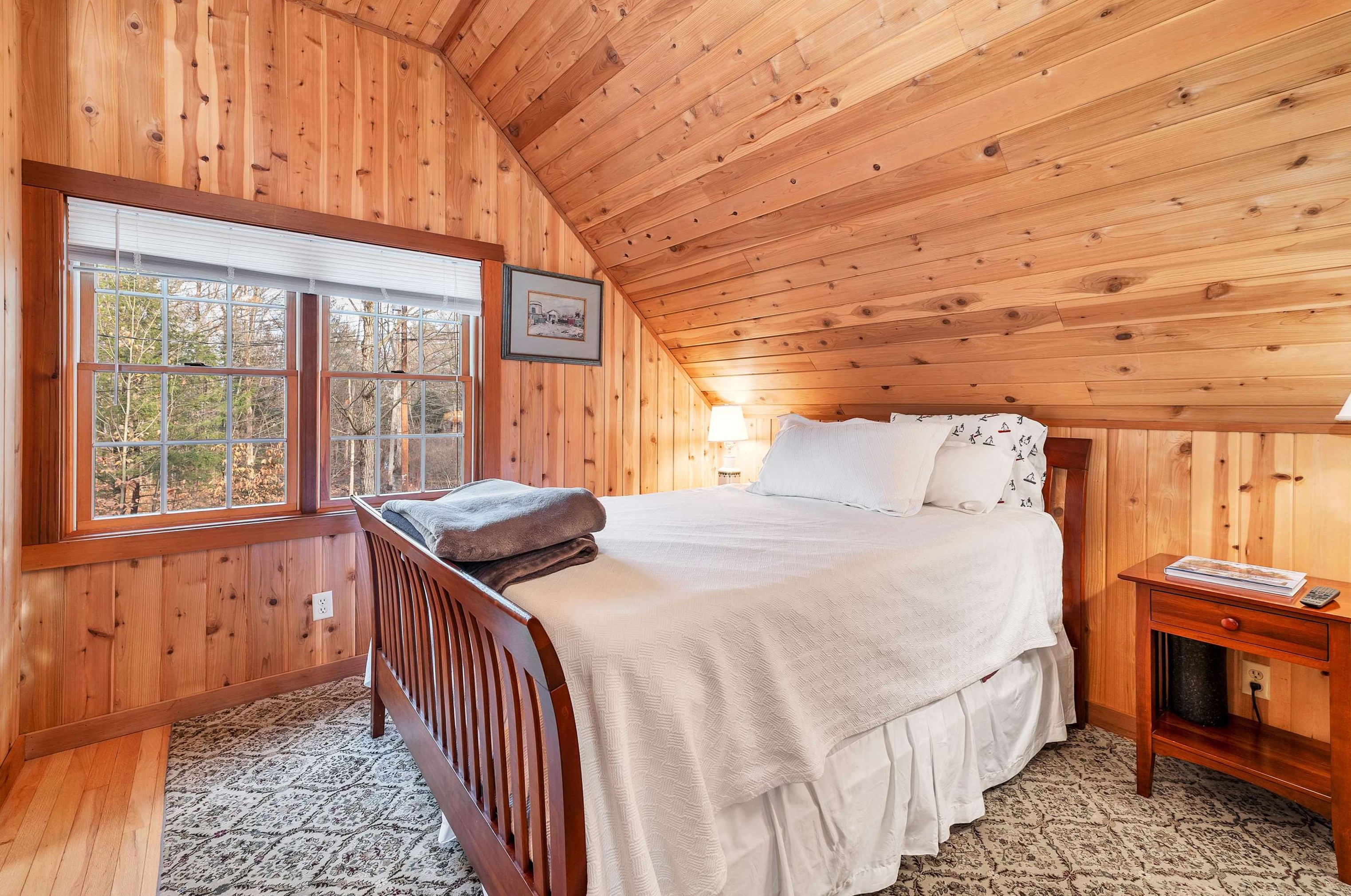 180 Black Cat Island Rd, Moultonborough NH  03254-4014 exterior