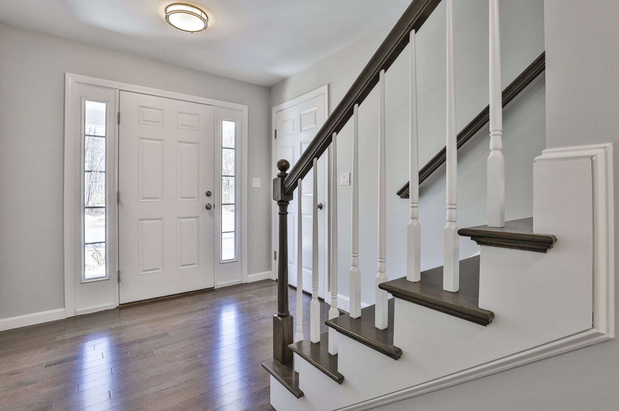 181 Knollwood Way, Manchester NH  03102 exterior