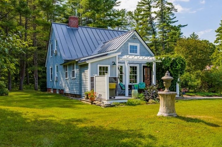33 Platt Rd, Cornish, NH 03745-4222