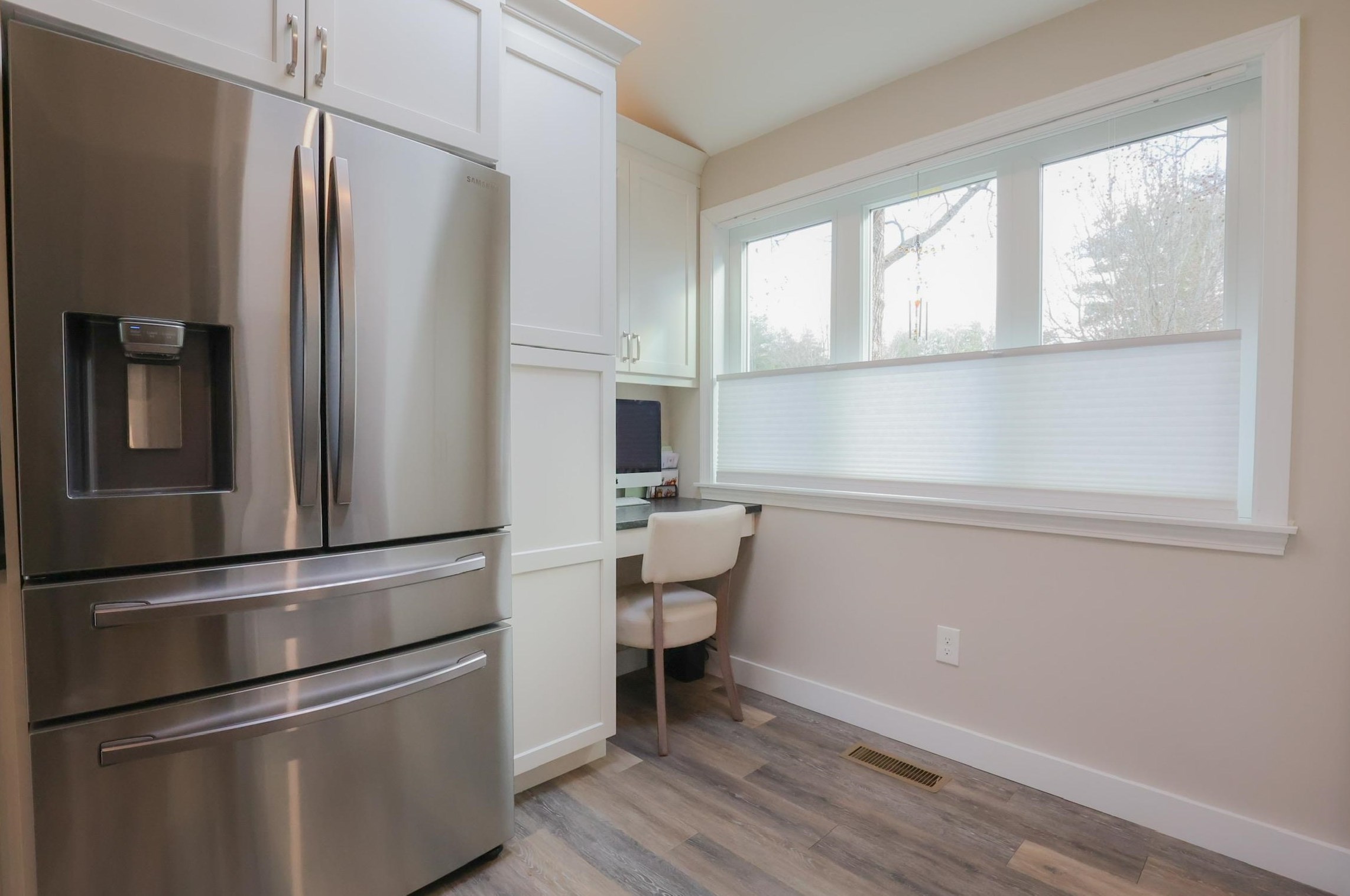 42 Laurel Ct, Nashua, NH 03062