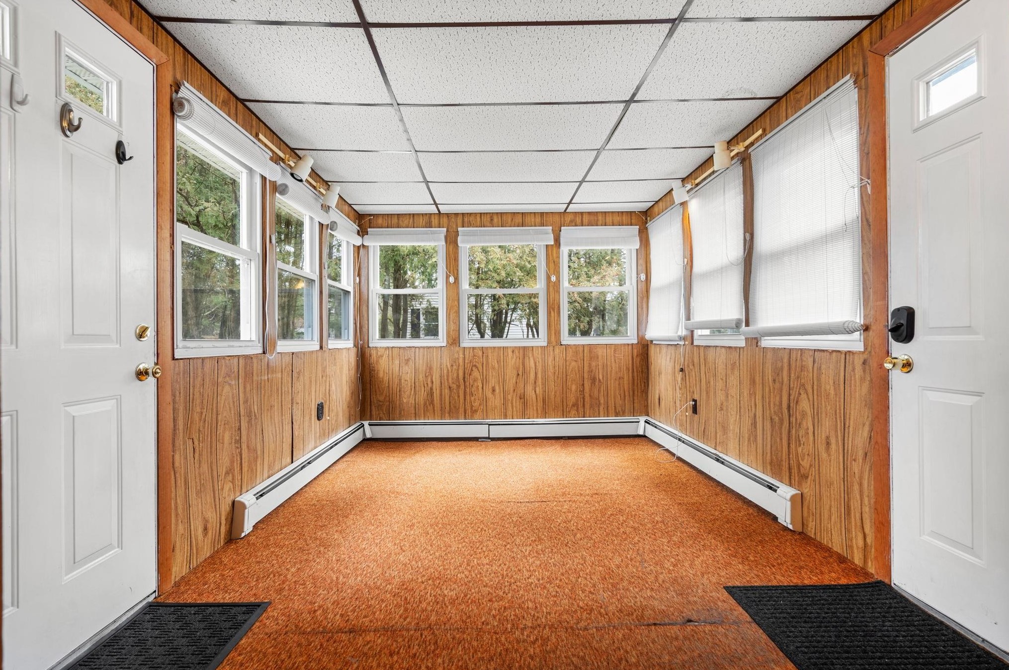 29 Carol Ave, Salem NH  03079-4452 exterior