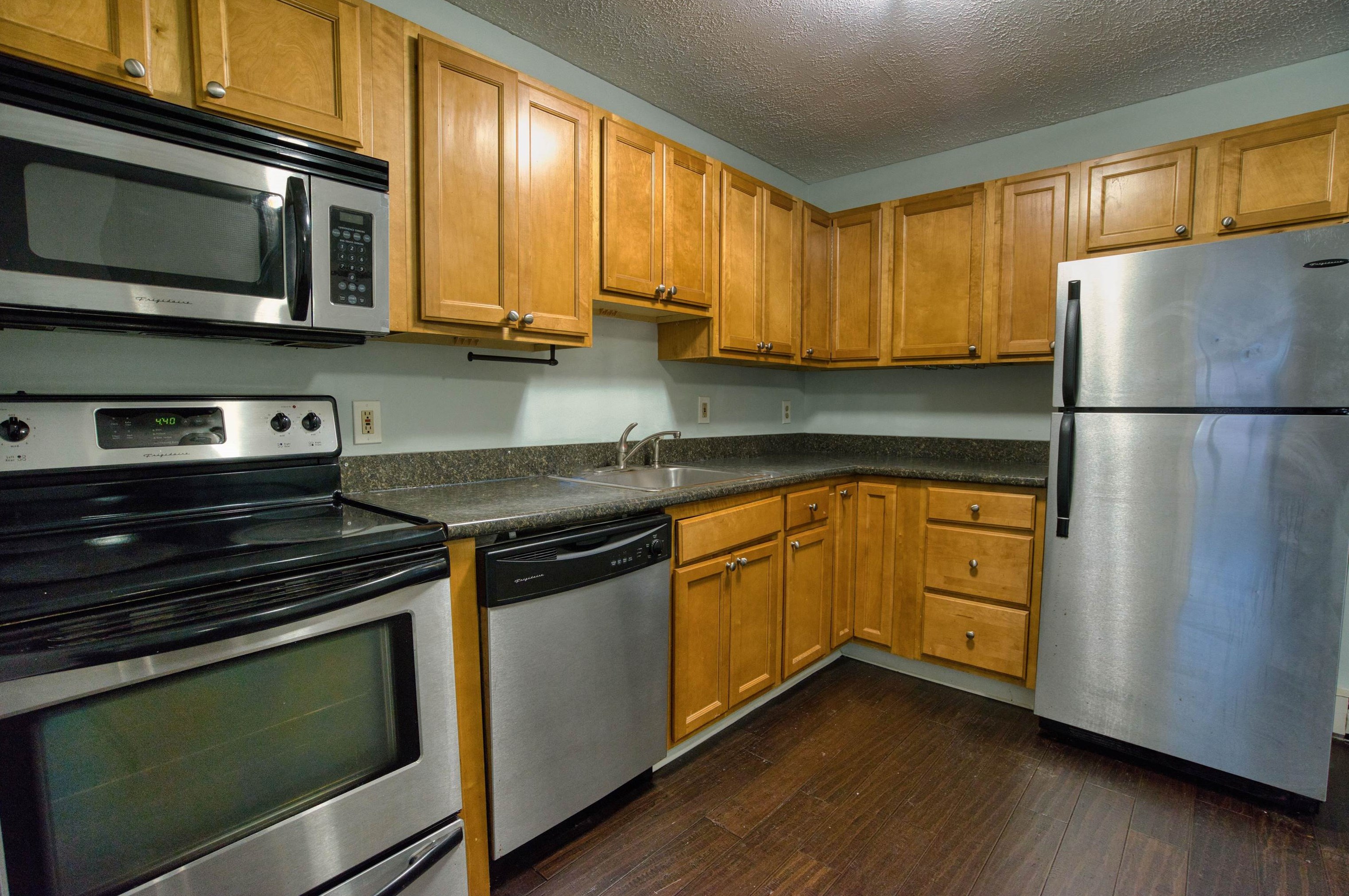 64 Dunbarton Rd #1f, Manchester, NH 03102
